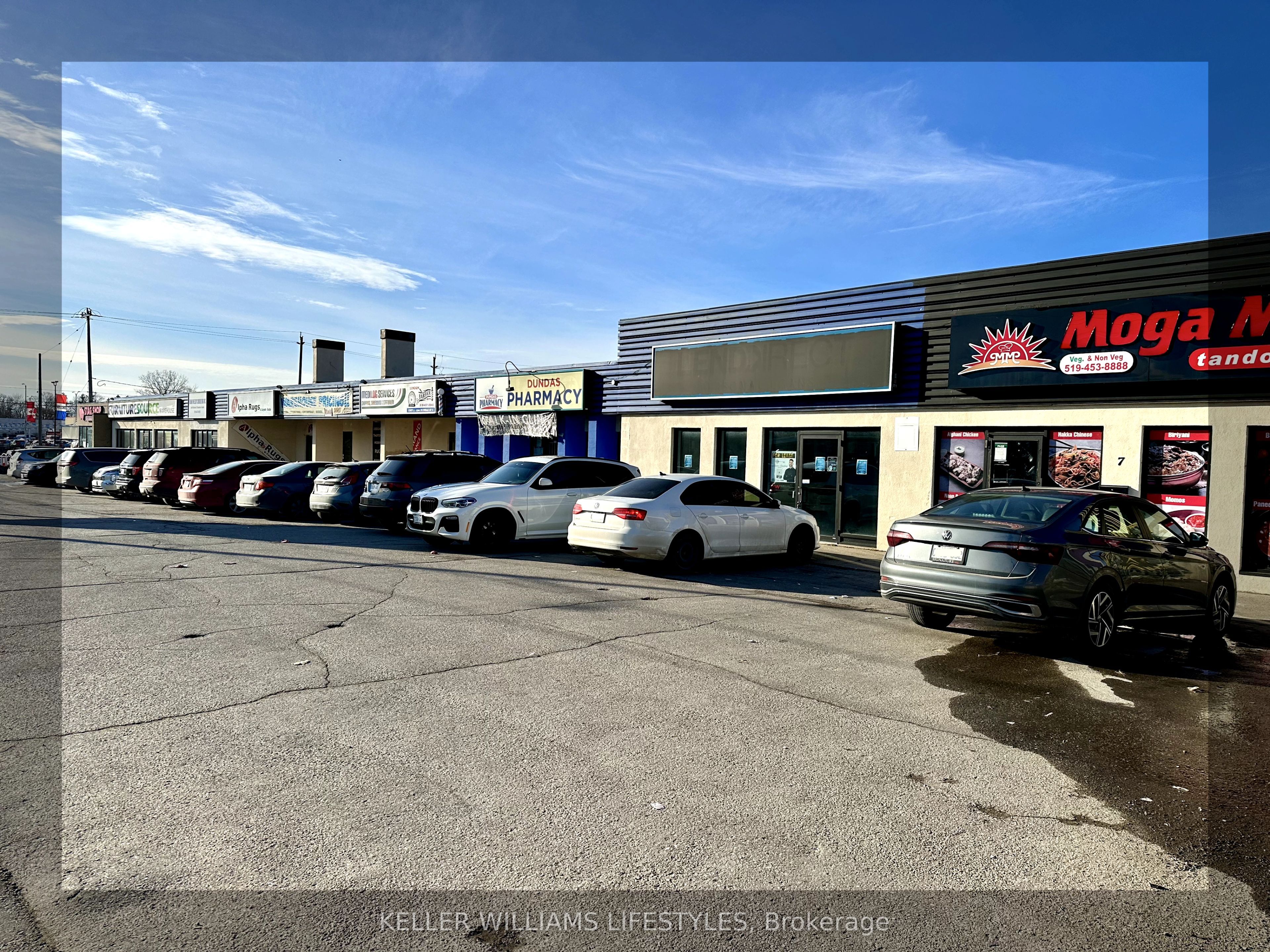 1560 Dundas Street Property Photo 1