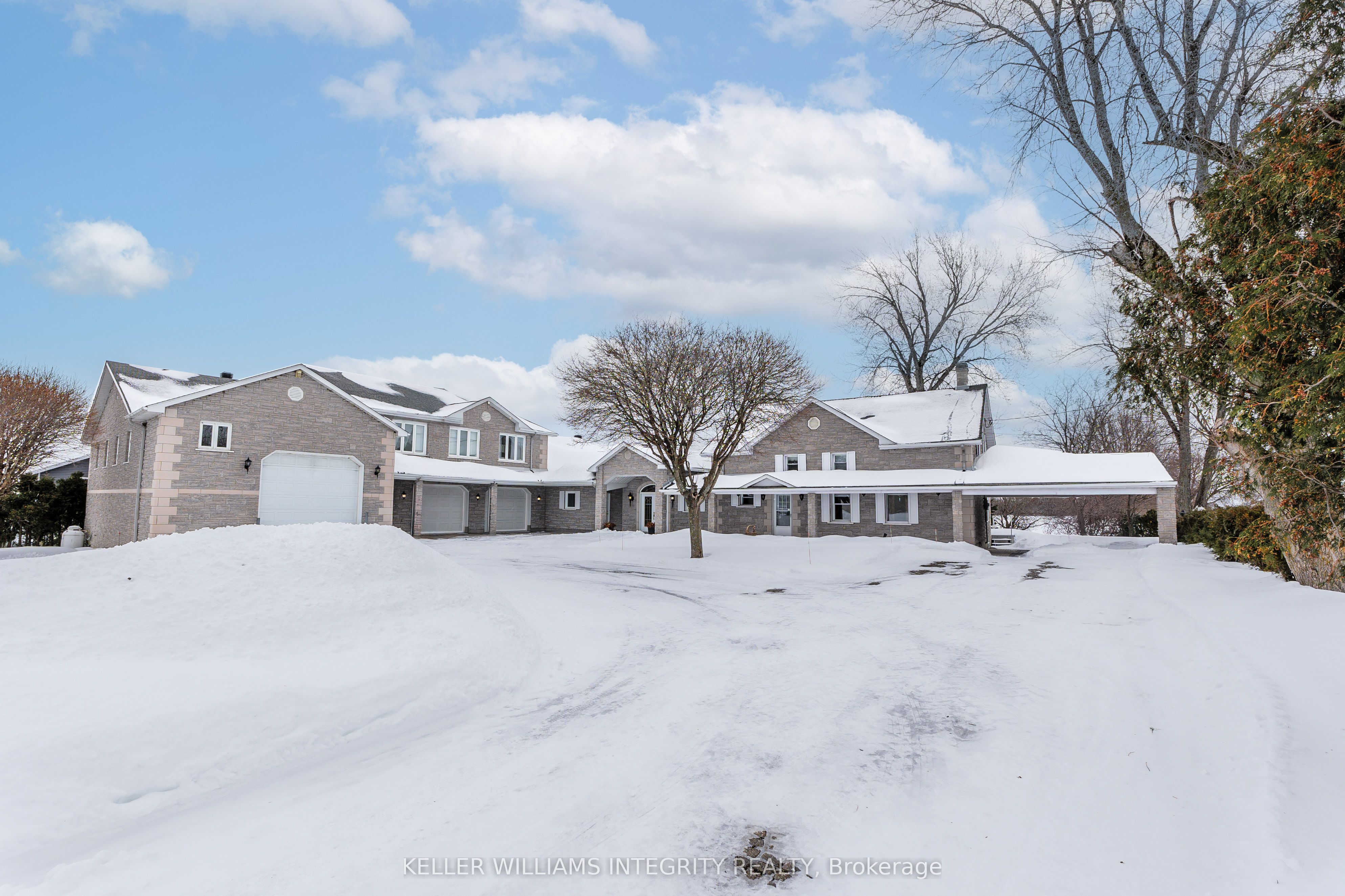 6780 Pilon Point Road Property Photo