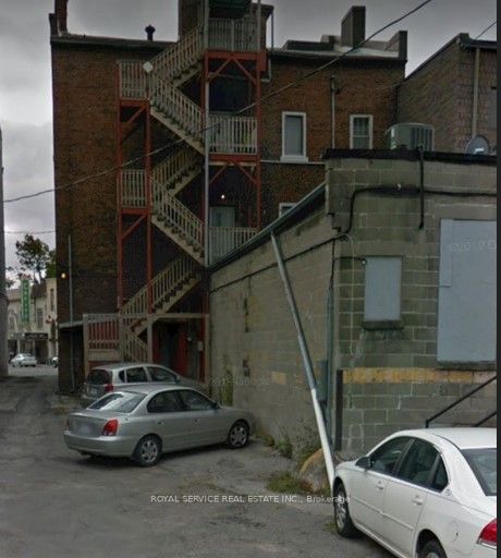 30 Walton Street Property Photo 3