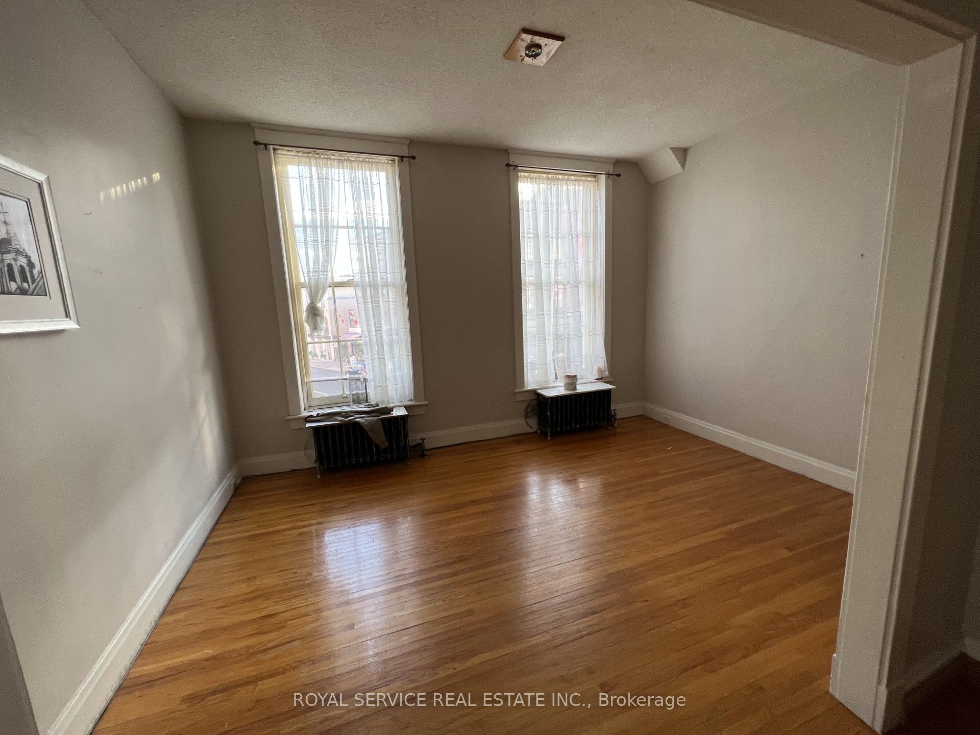 30 Walton Street Property Photo 8