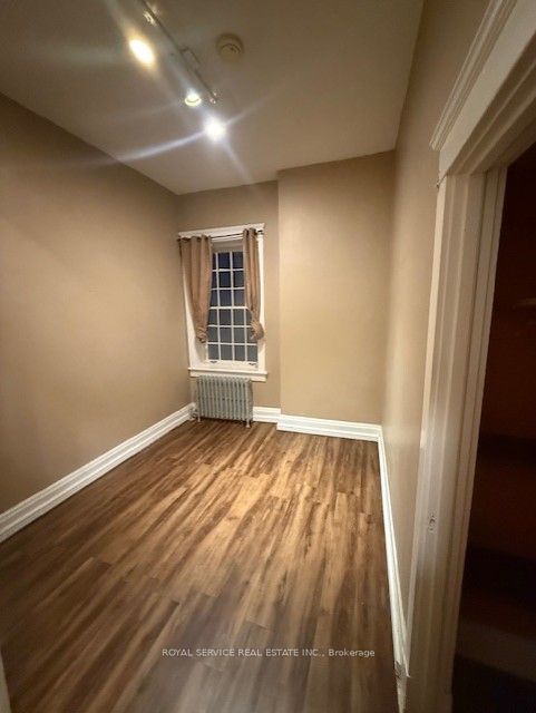 30 Walton Street Property Photo 10