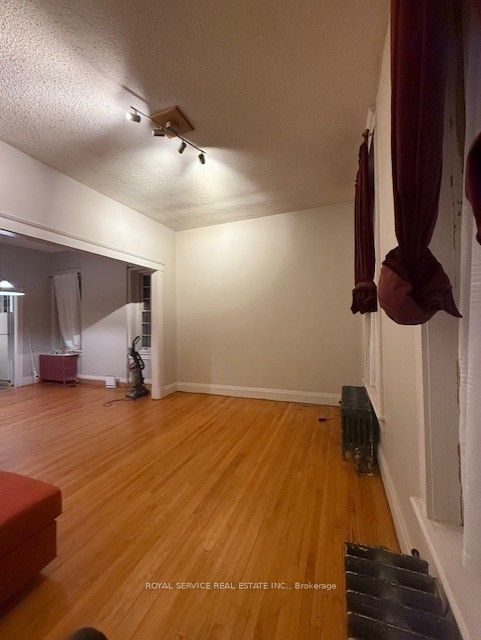 30 Walton Street Property Photo 15