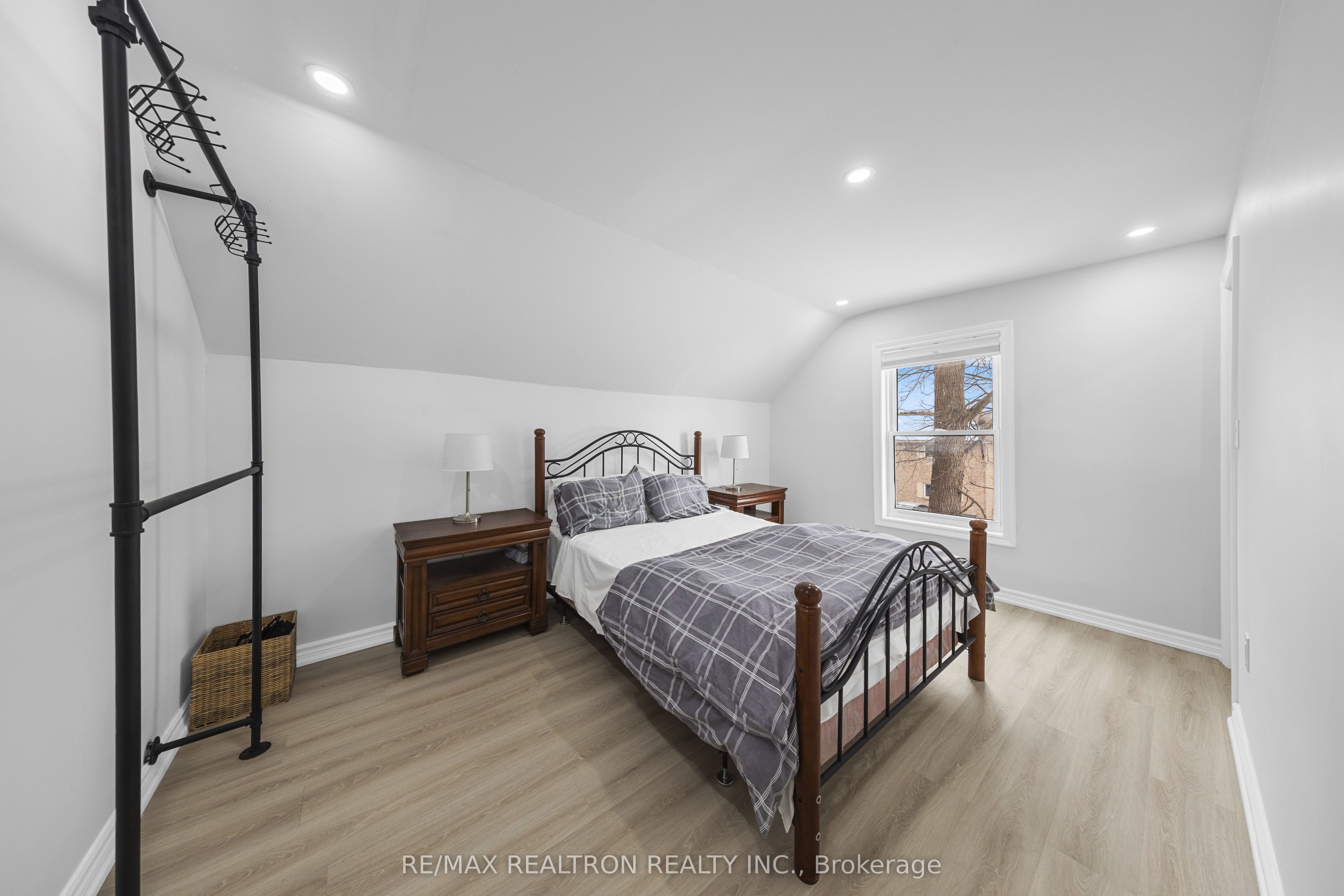 28 North Trent Street Property Photo 17