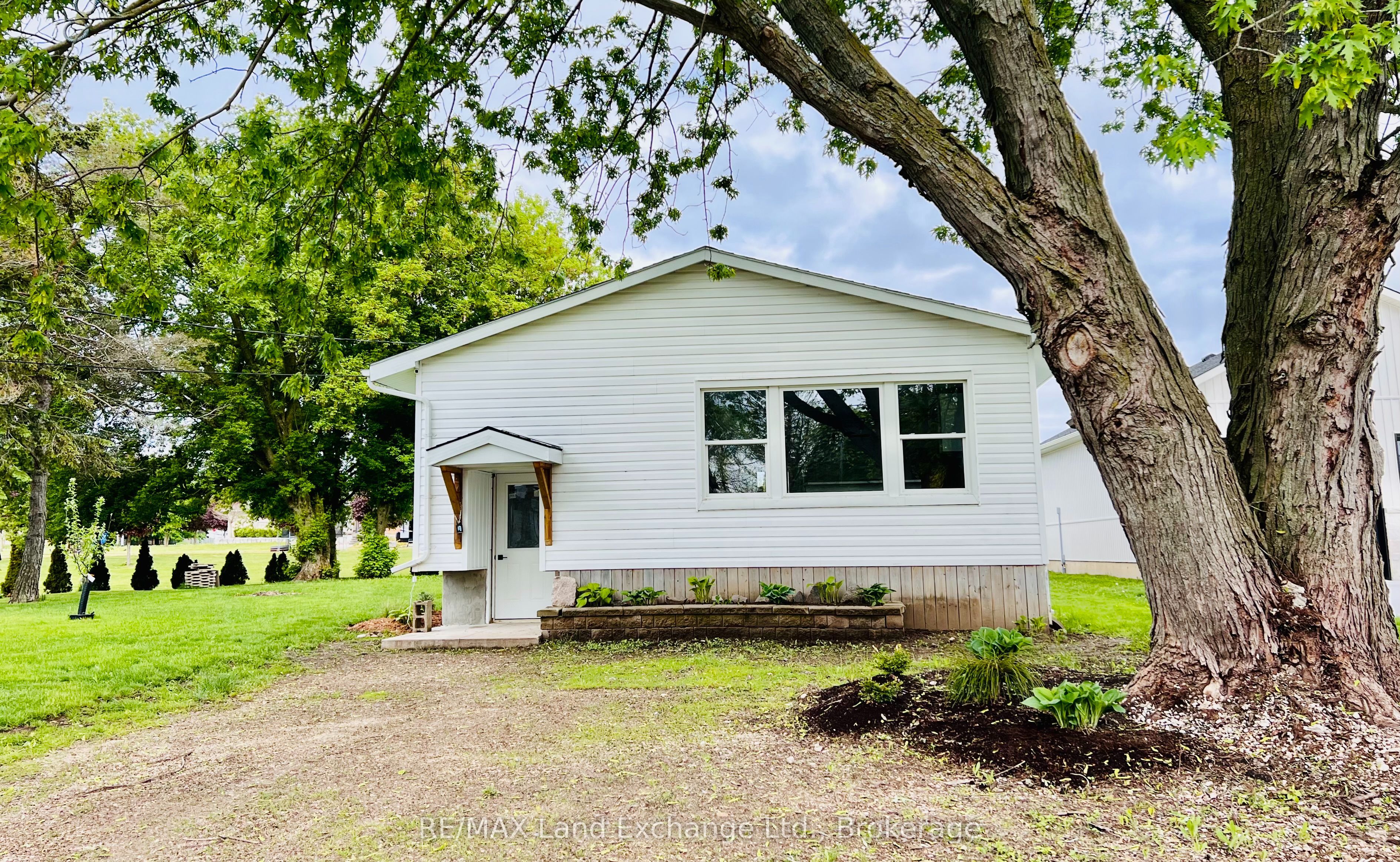 782 Somerville Street Property Photo 1
