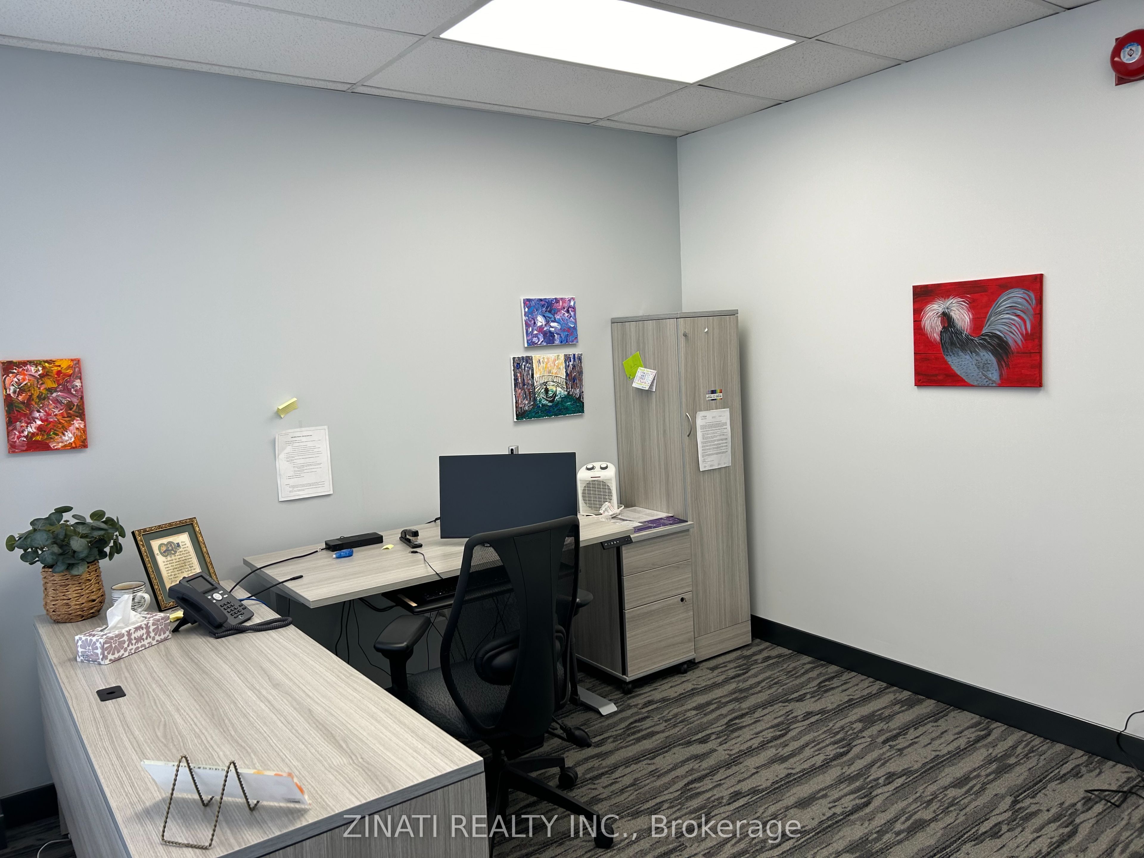 #100-101 - 250 City Centre Avenue Property Photo 19