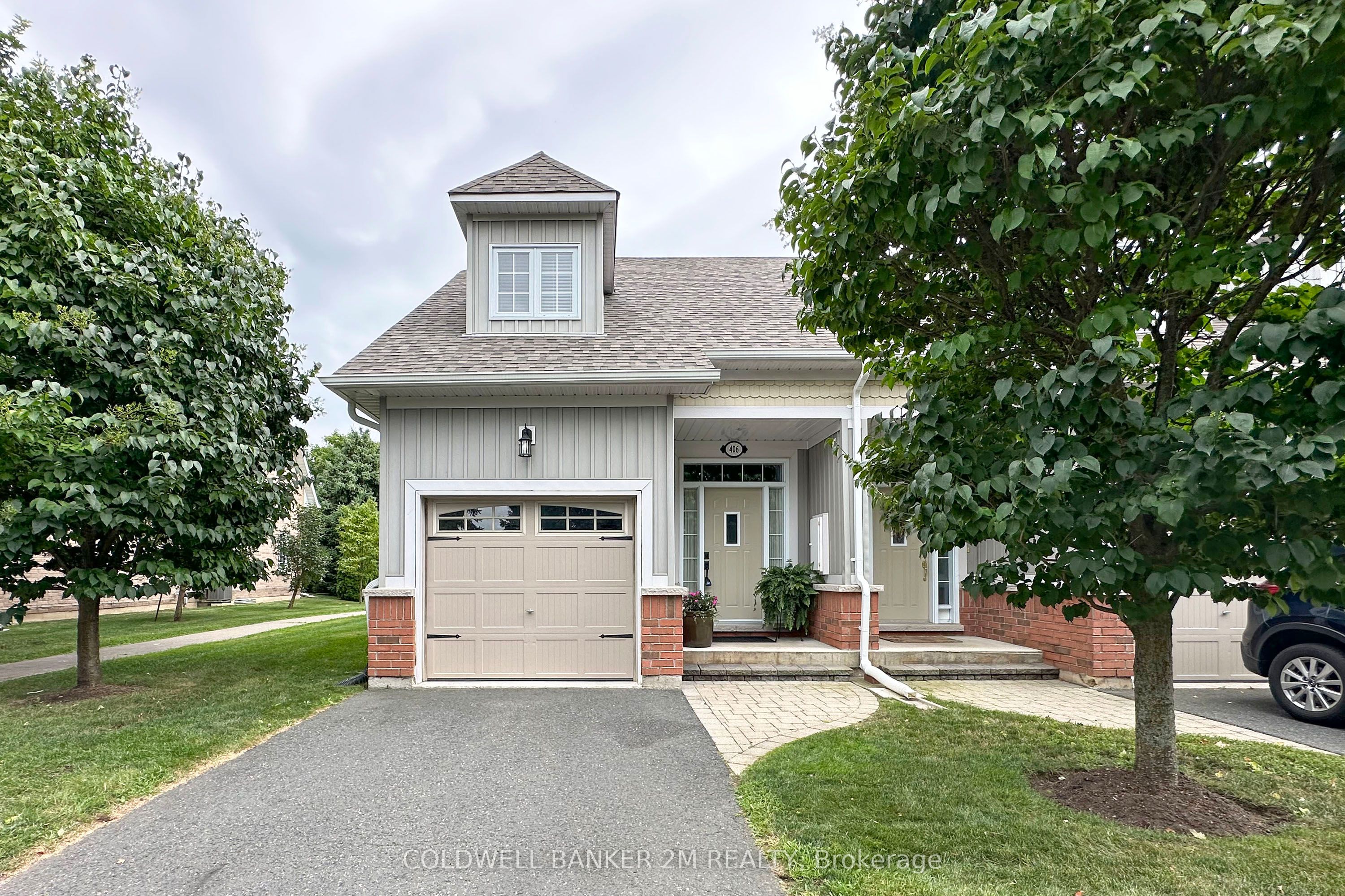 #406 - 300 D'arcy Street Property Photo