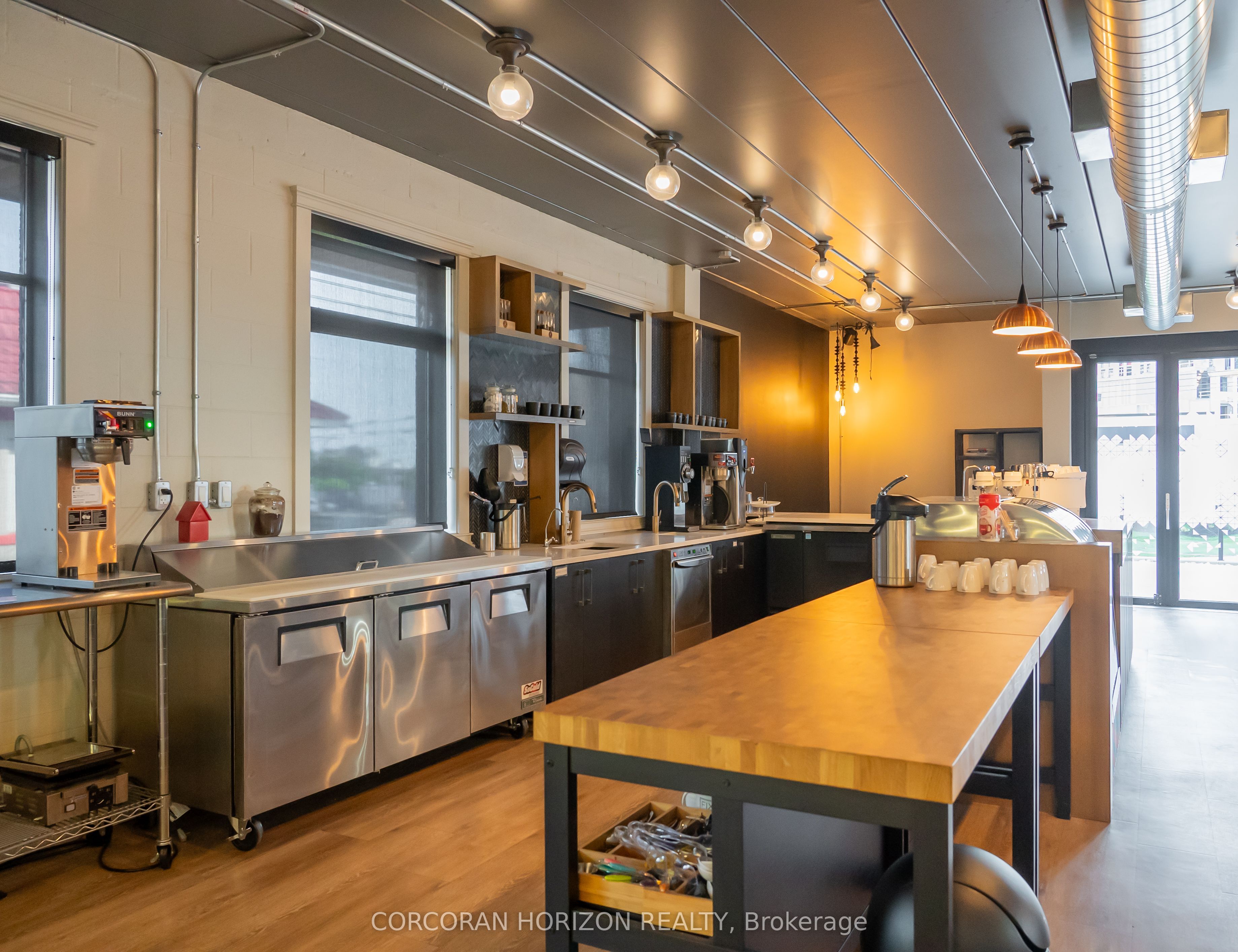 618 King Street Property Photo 10