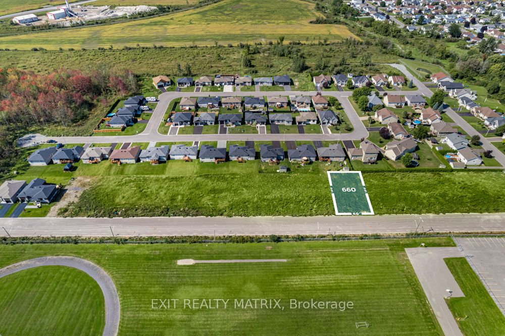 660 West Street Property Photo
