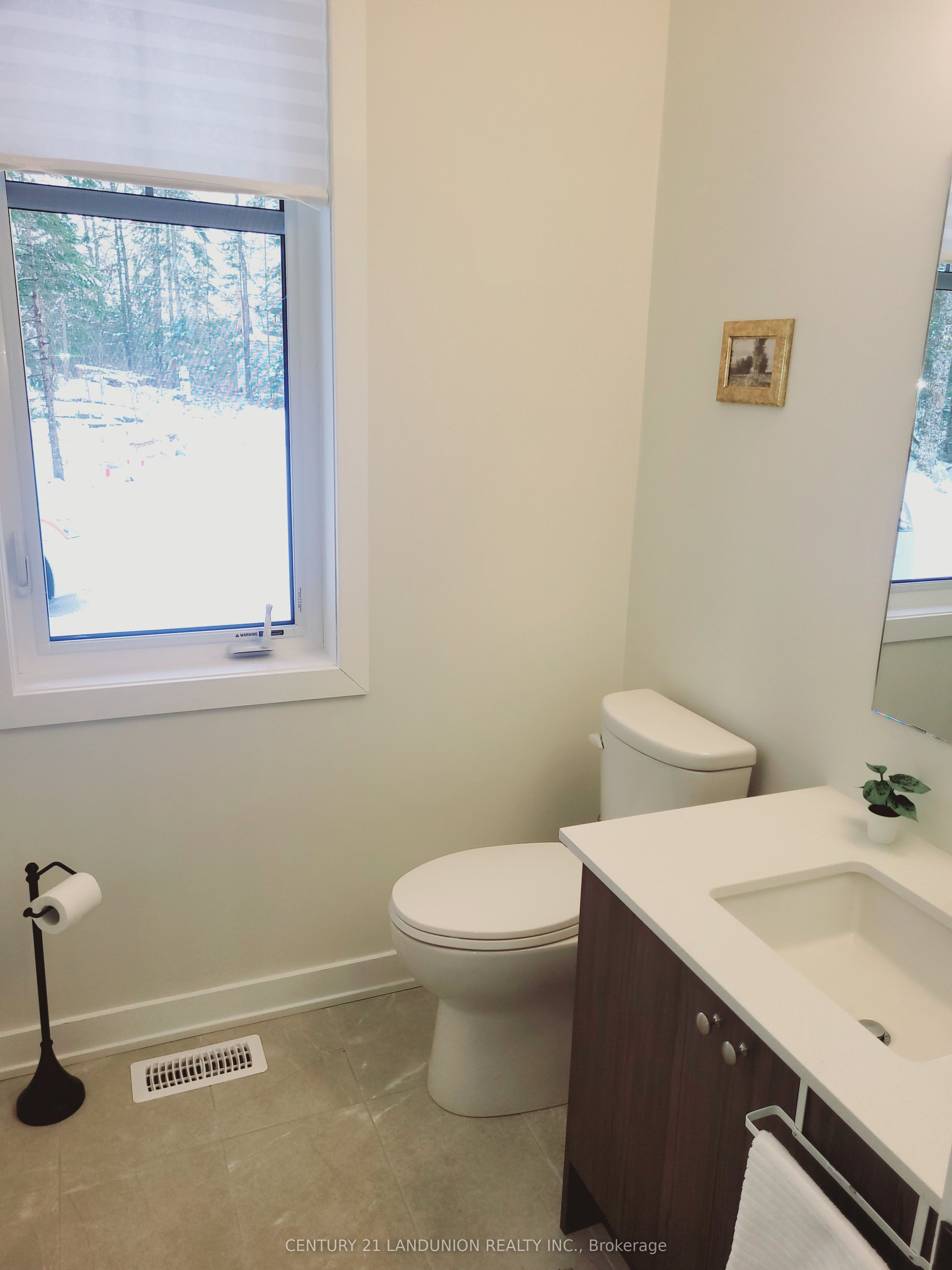 #21 - 1014 Ridgeline Drive Property Photo 14