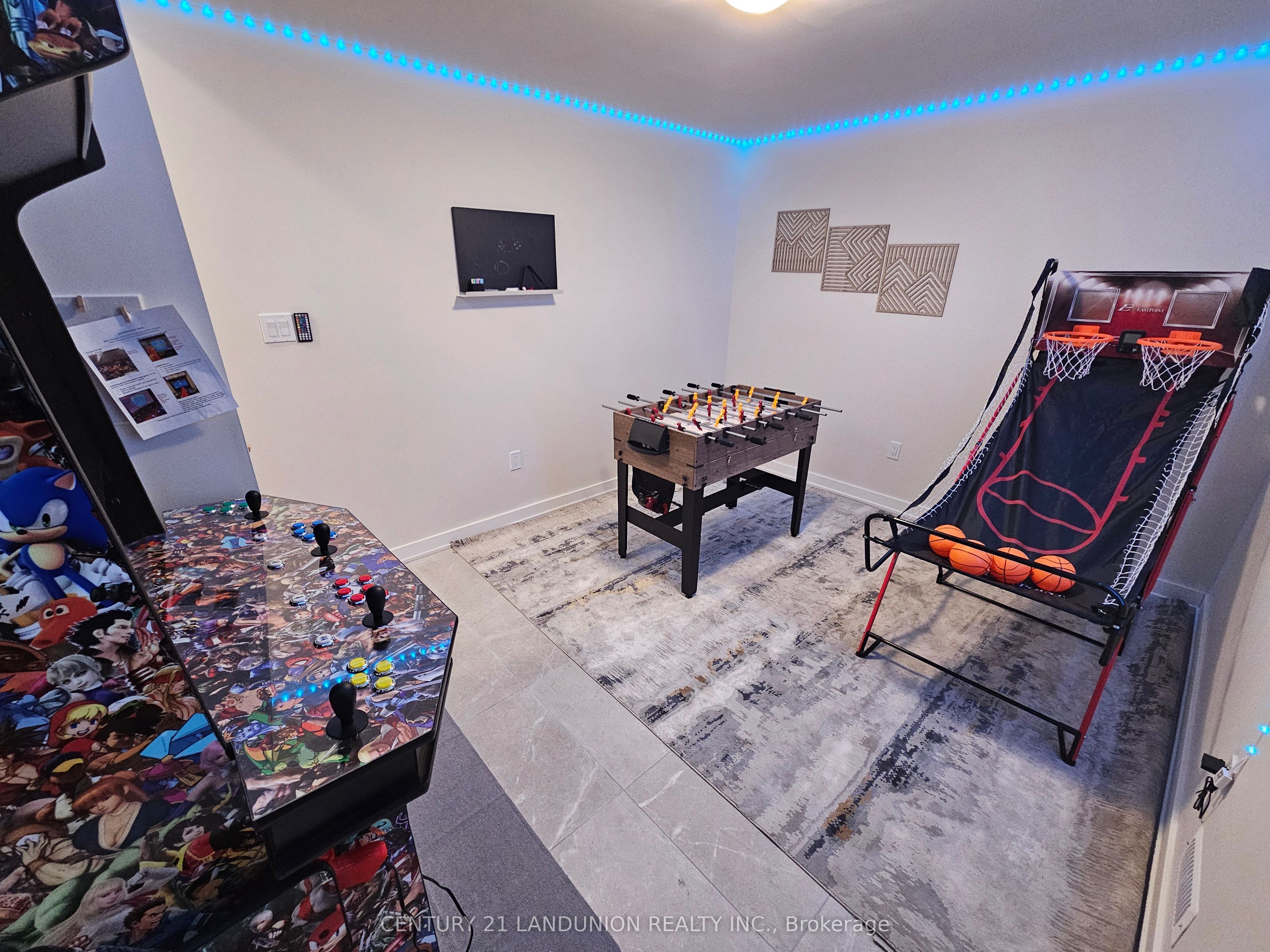 #21 - 1014 Ridgeline Drive Property Photo 29