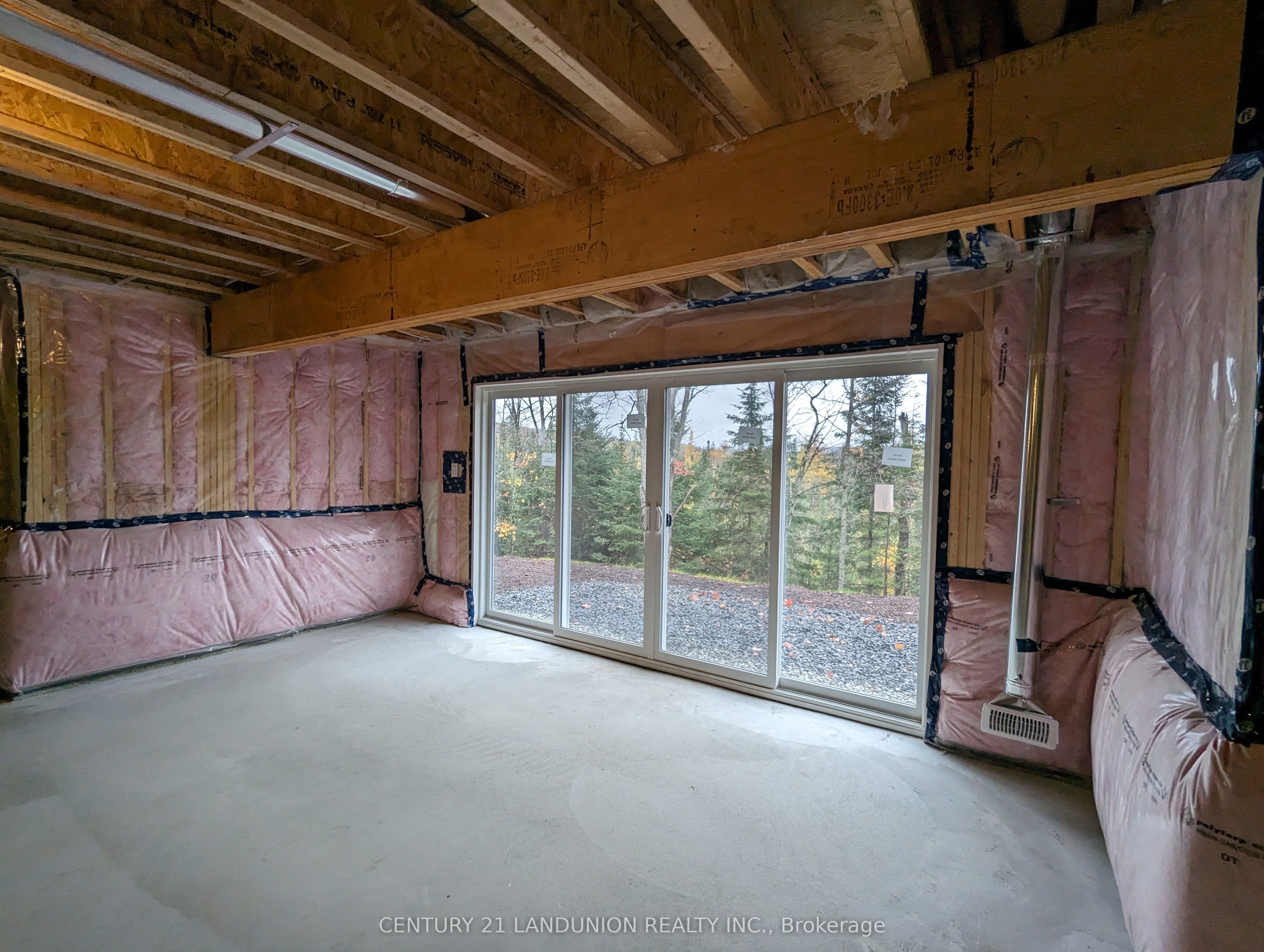 #21 - 1014 Ridgeline Drive Property Photo 32