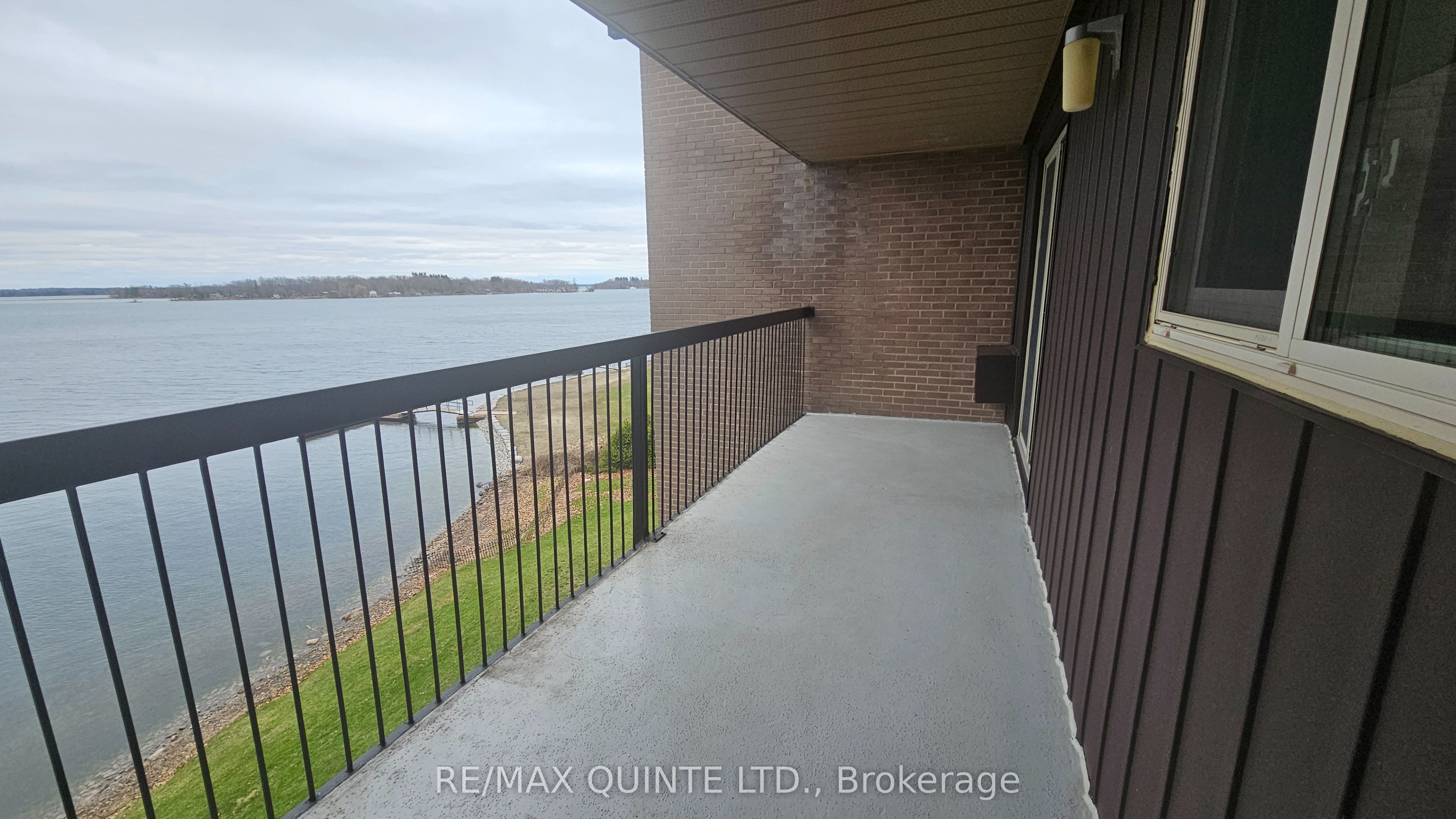 #404 - 610 William Street Property Photo