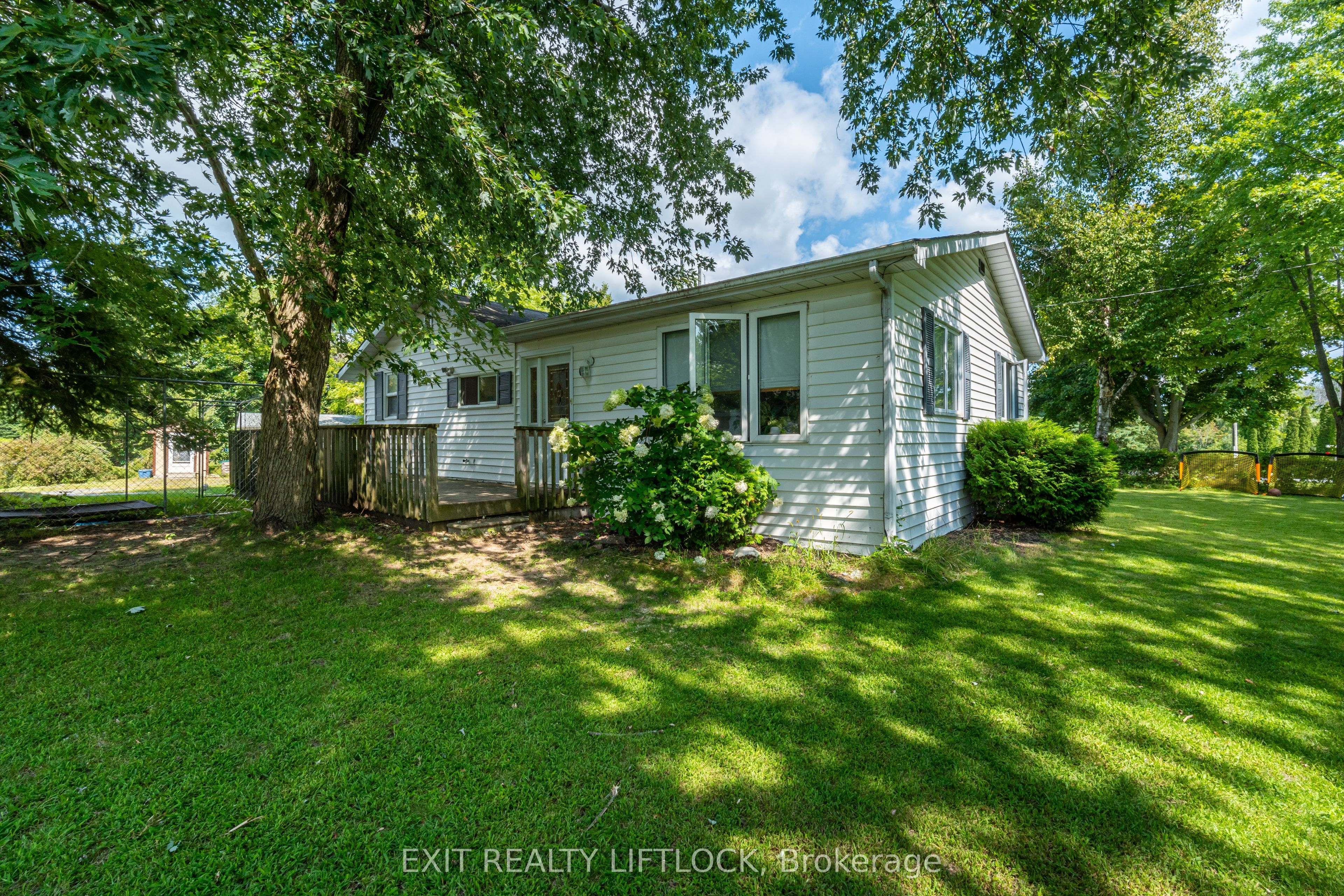 6 Woods Avenue Property Photo