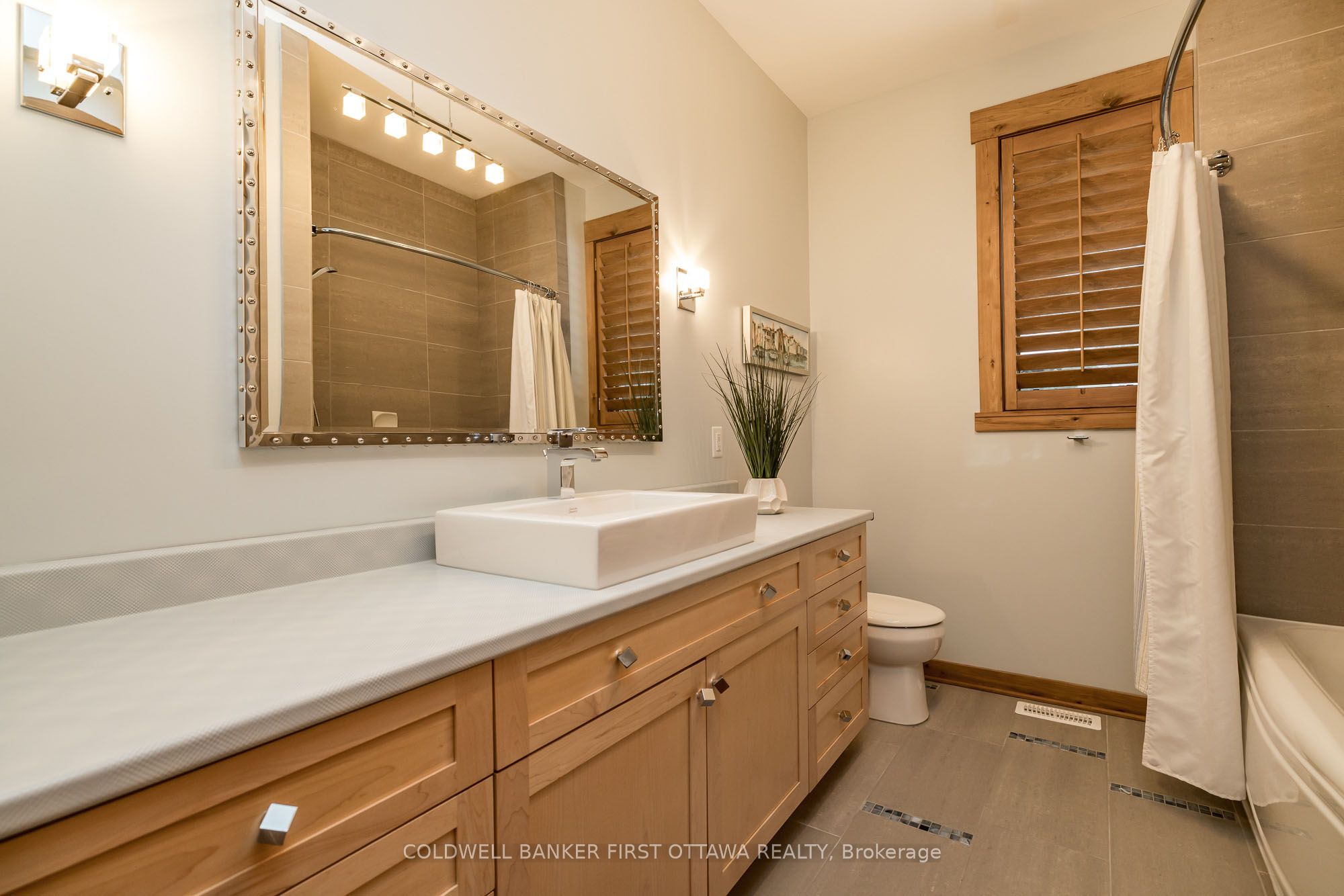 125 & 126 Munro Lane Property Photo 26