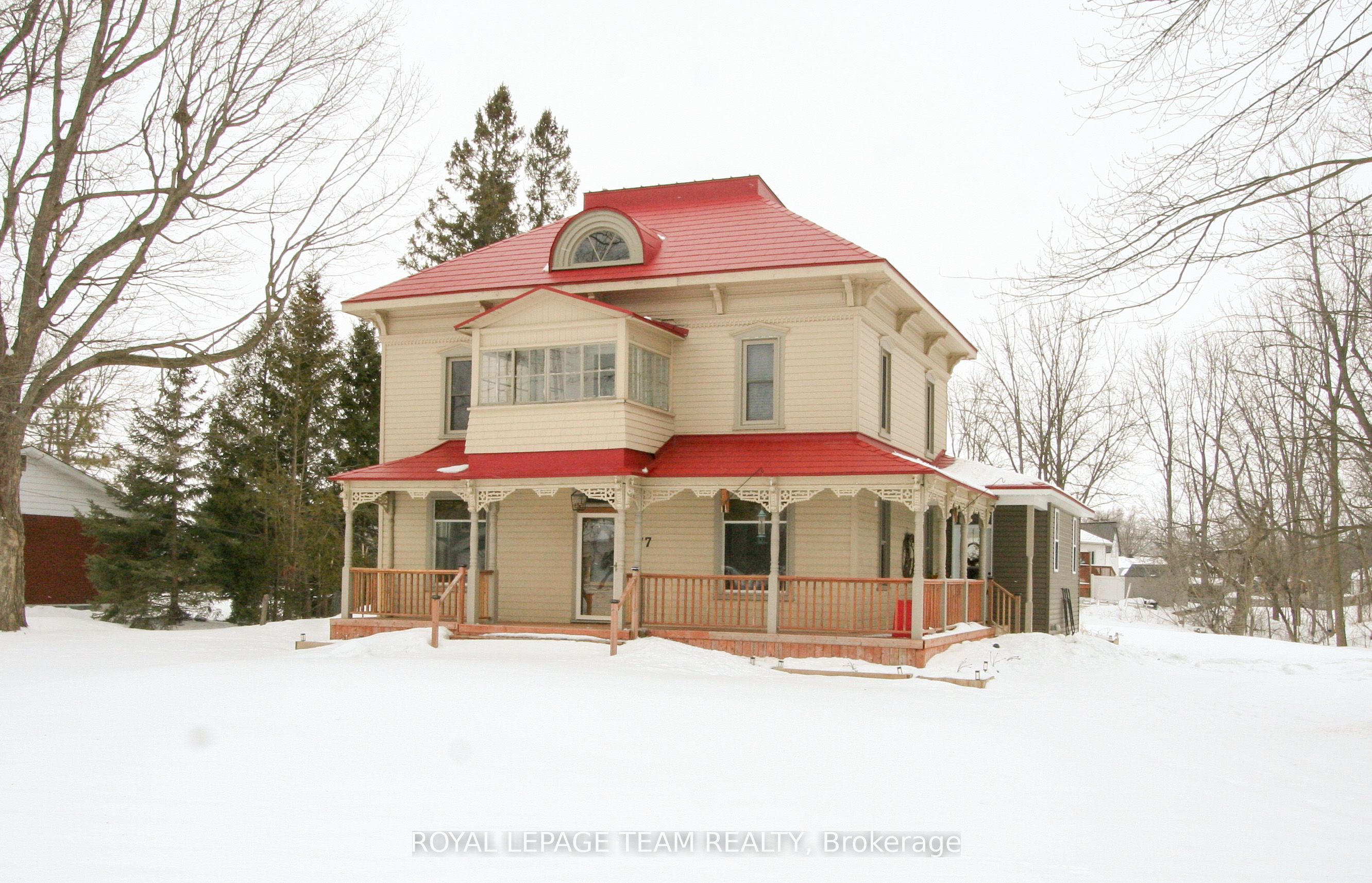 65 Queen St Property Photo