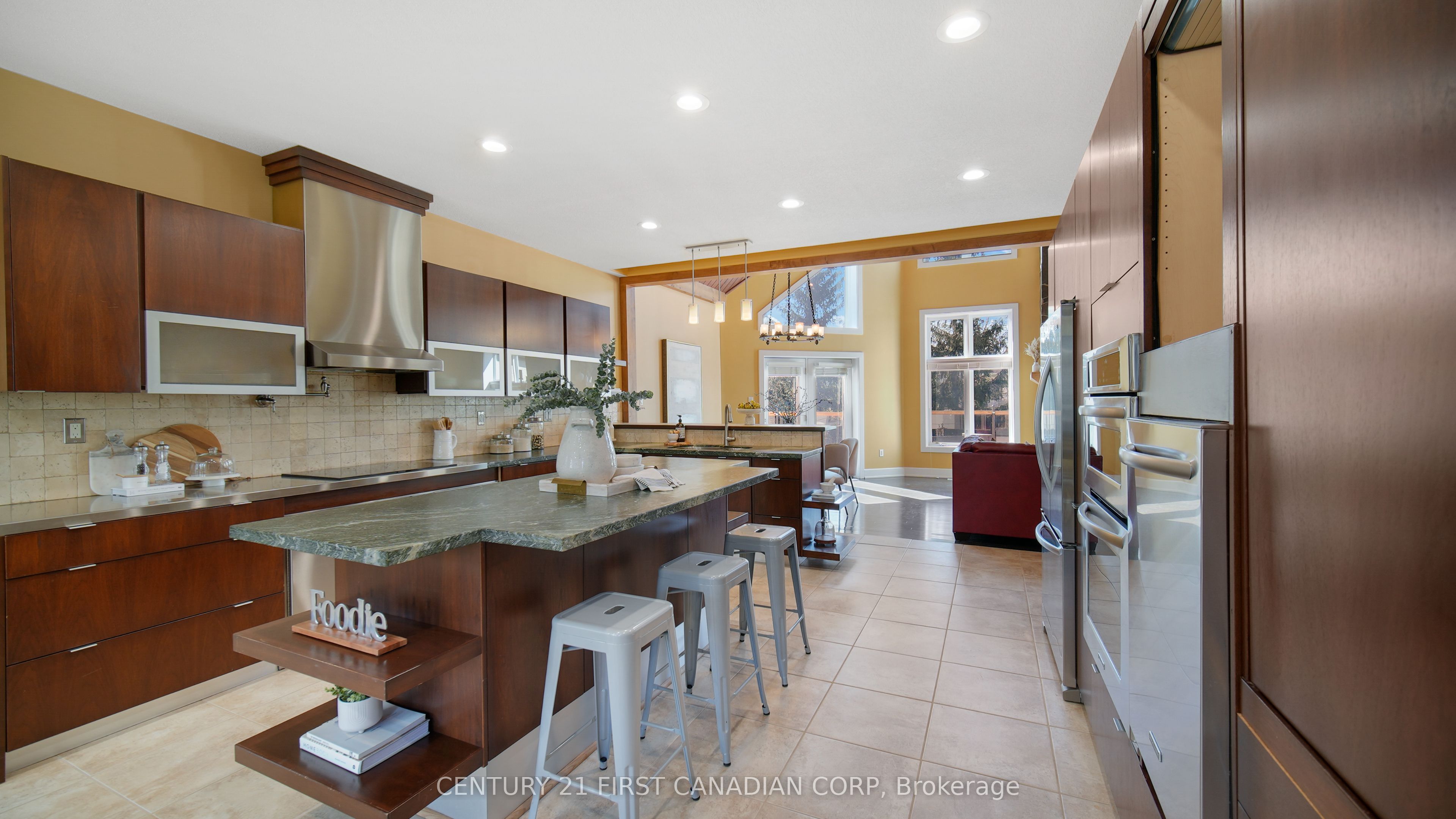 1659 Hamilton Road Property Photo 6
