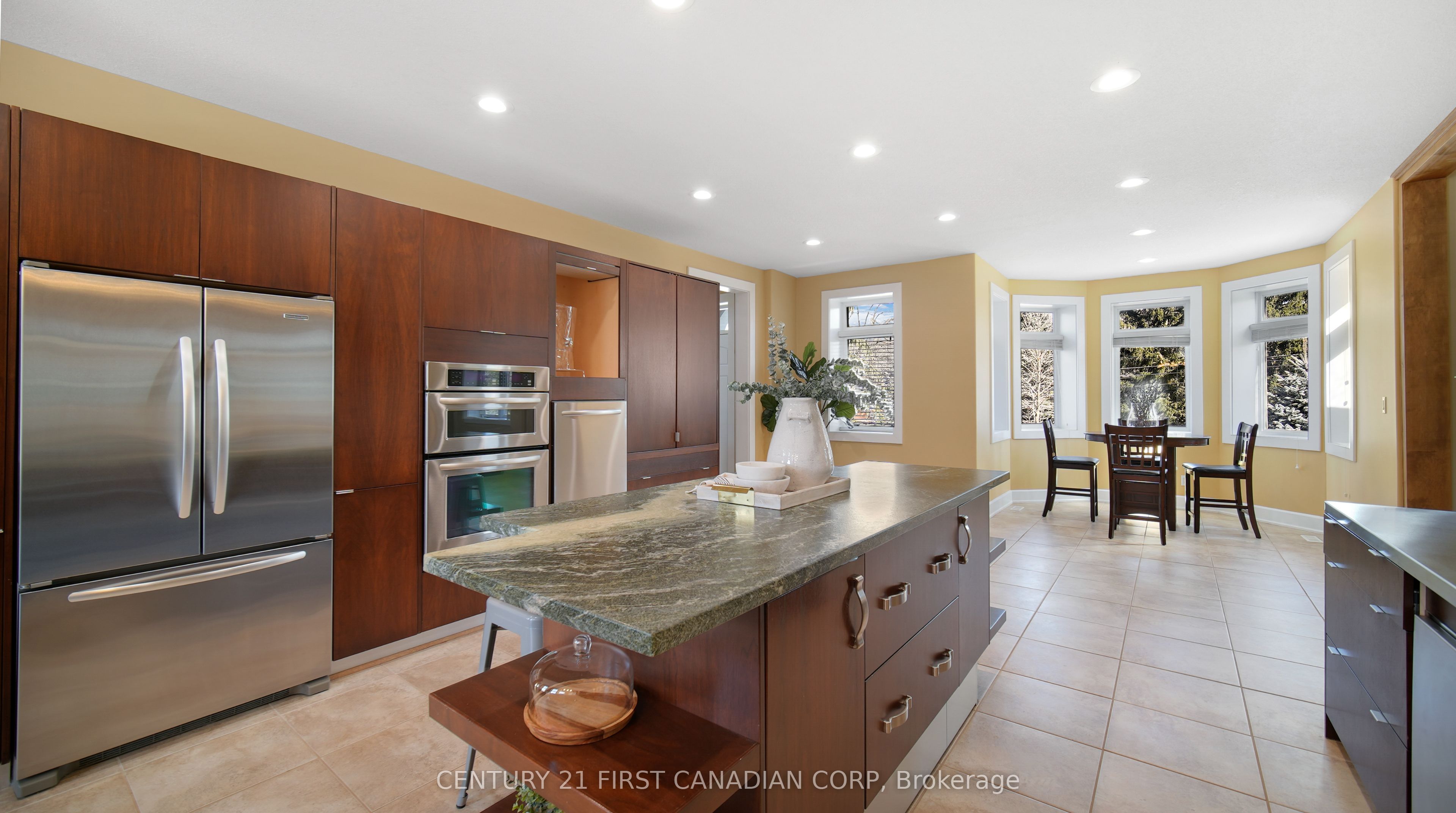 1659 Hamilton Road Property Photo 7