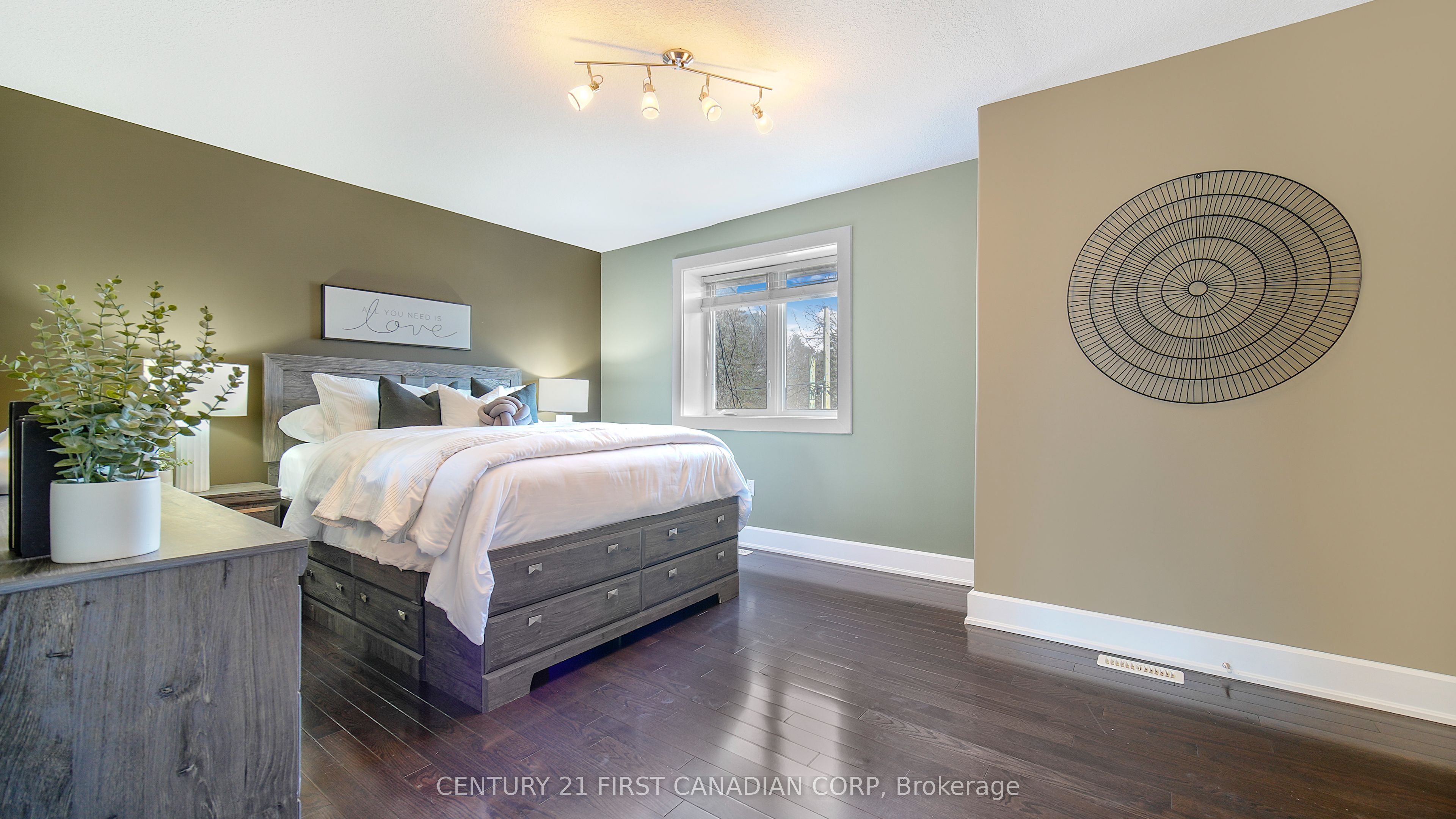 1659 Hamilton Road Property Photo 25