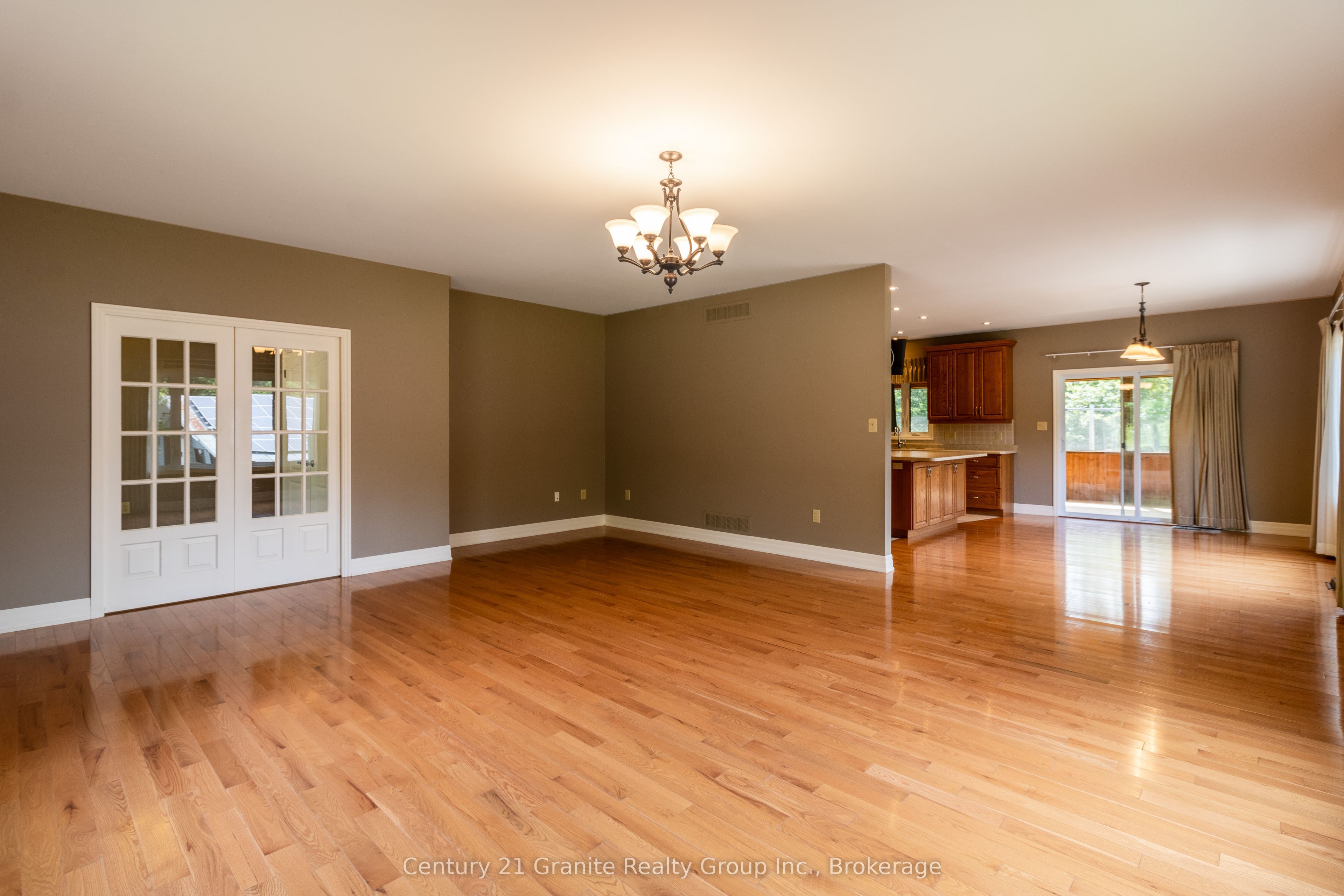 16455 Highway 35 Property Photo 7