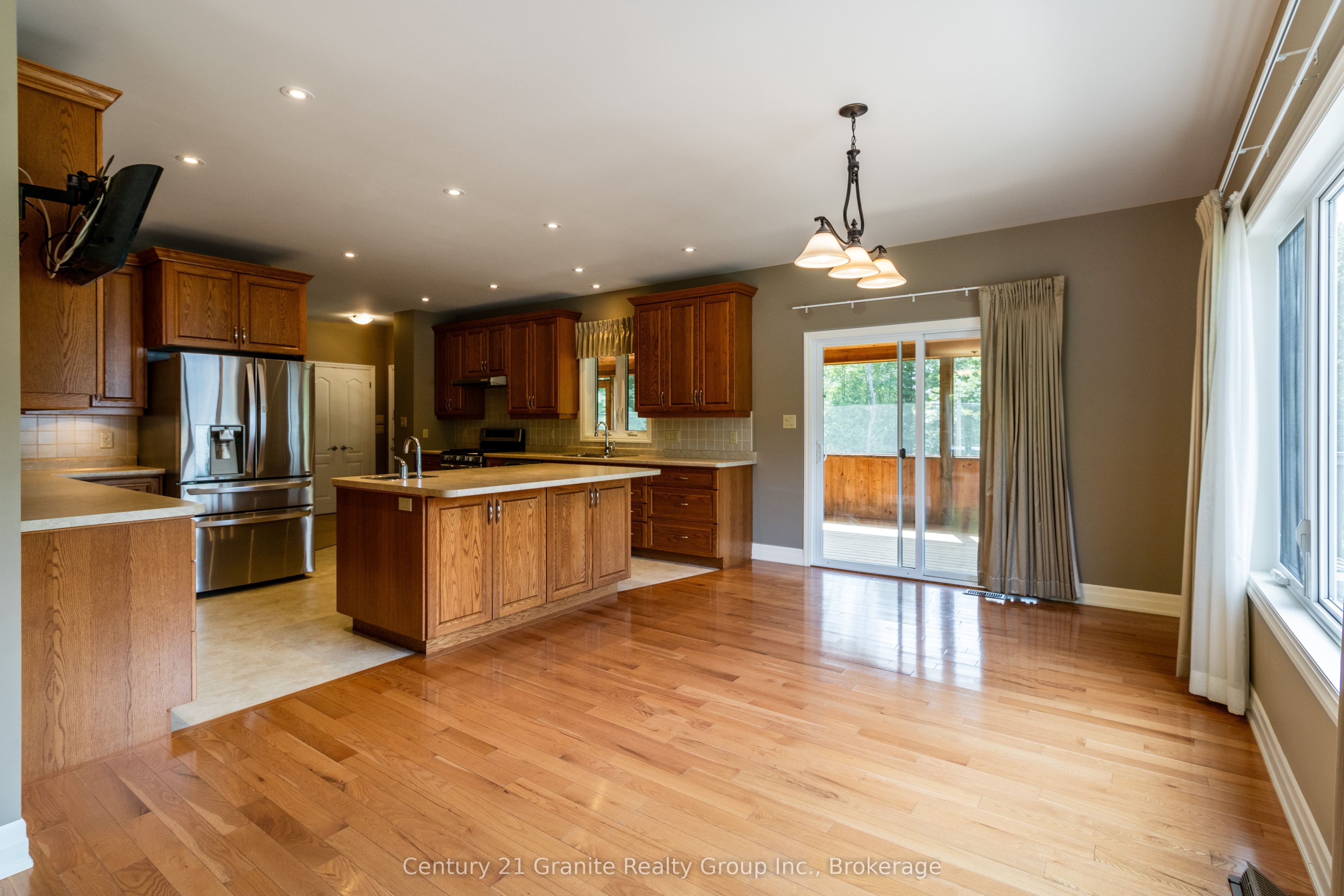 16455 Highway 35 Property Photo 9