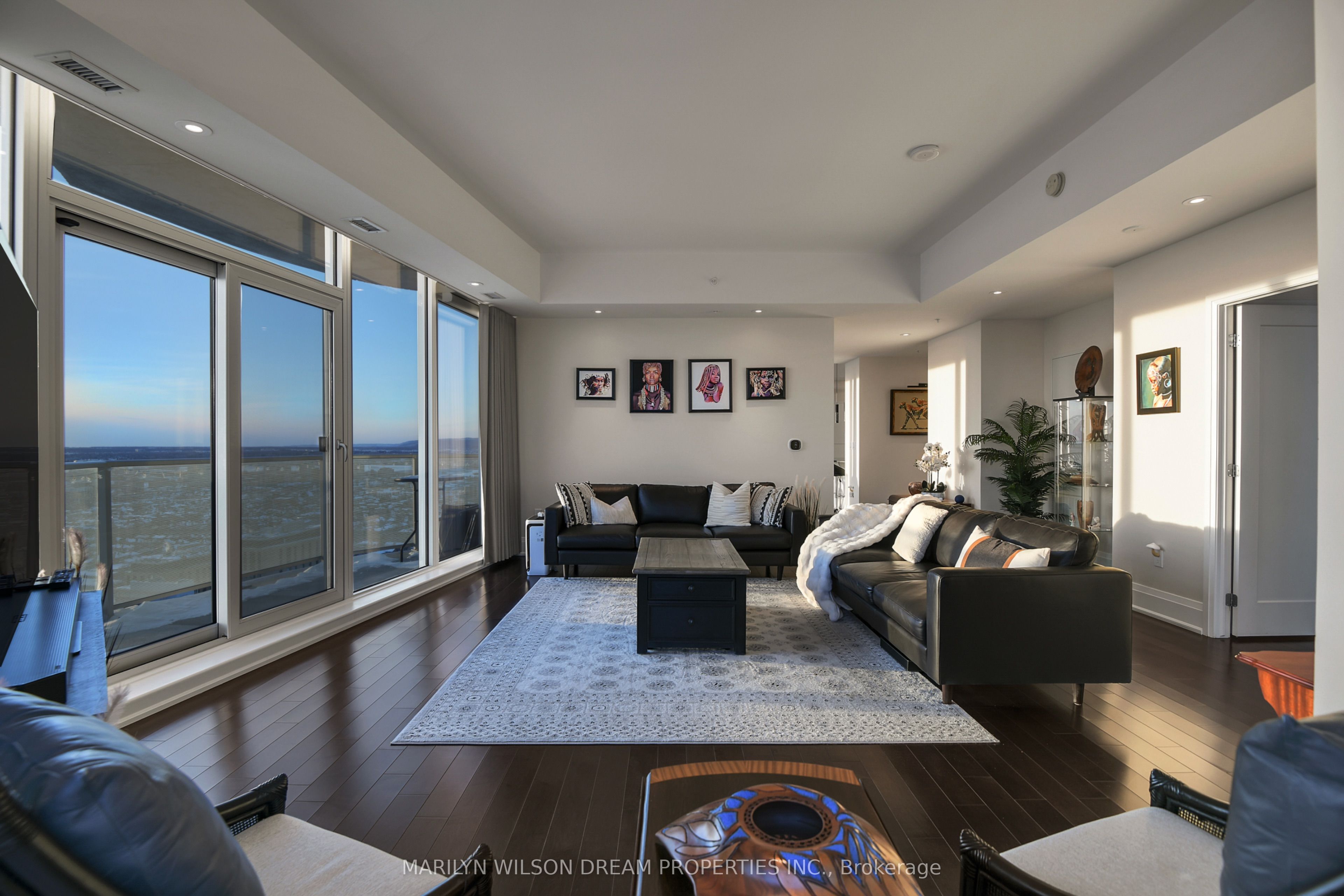 805 Carling Avenue N 4003 Property Photo 15