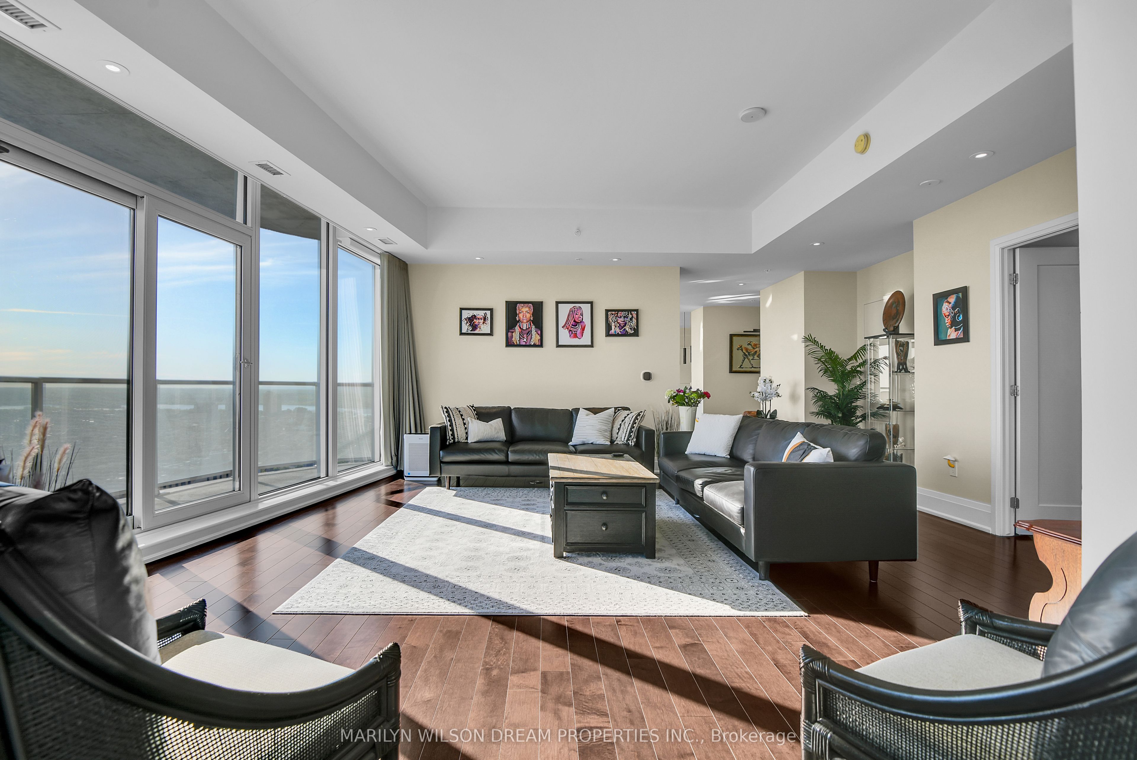 805 Carling Avenue N 4003 Property Photo 16