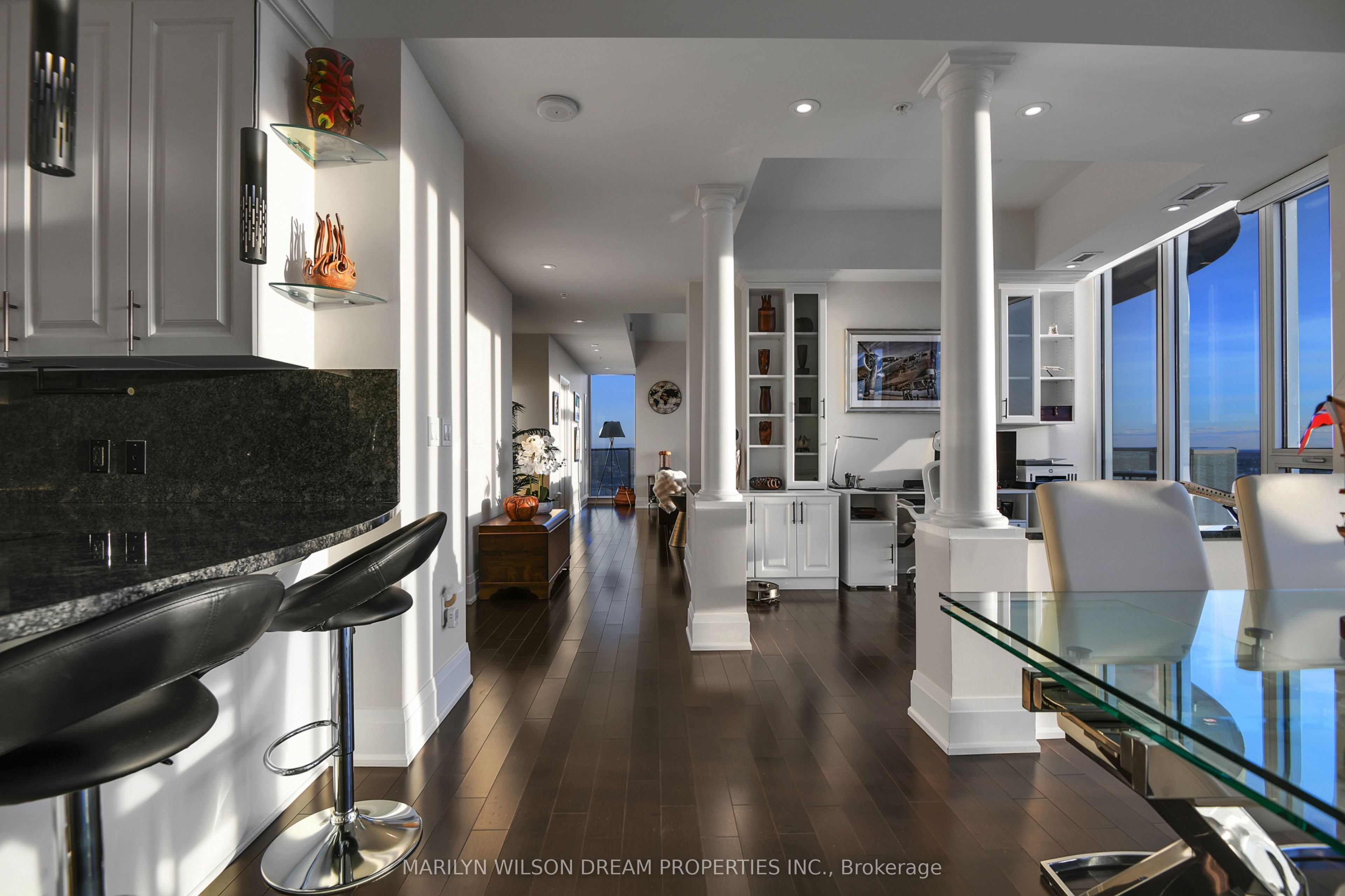 805 Carling Avenue N 4003 Property Photo 20