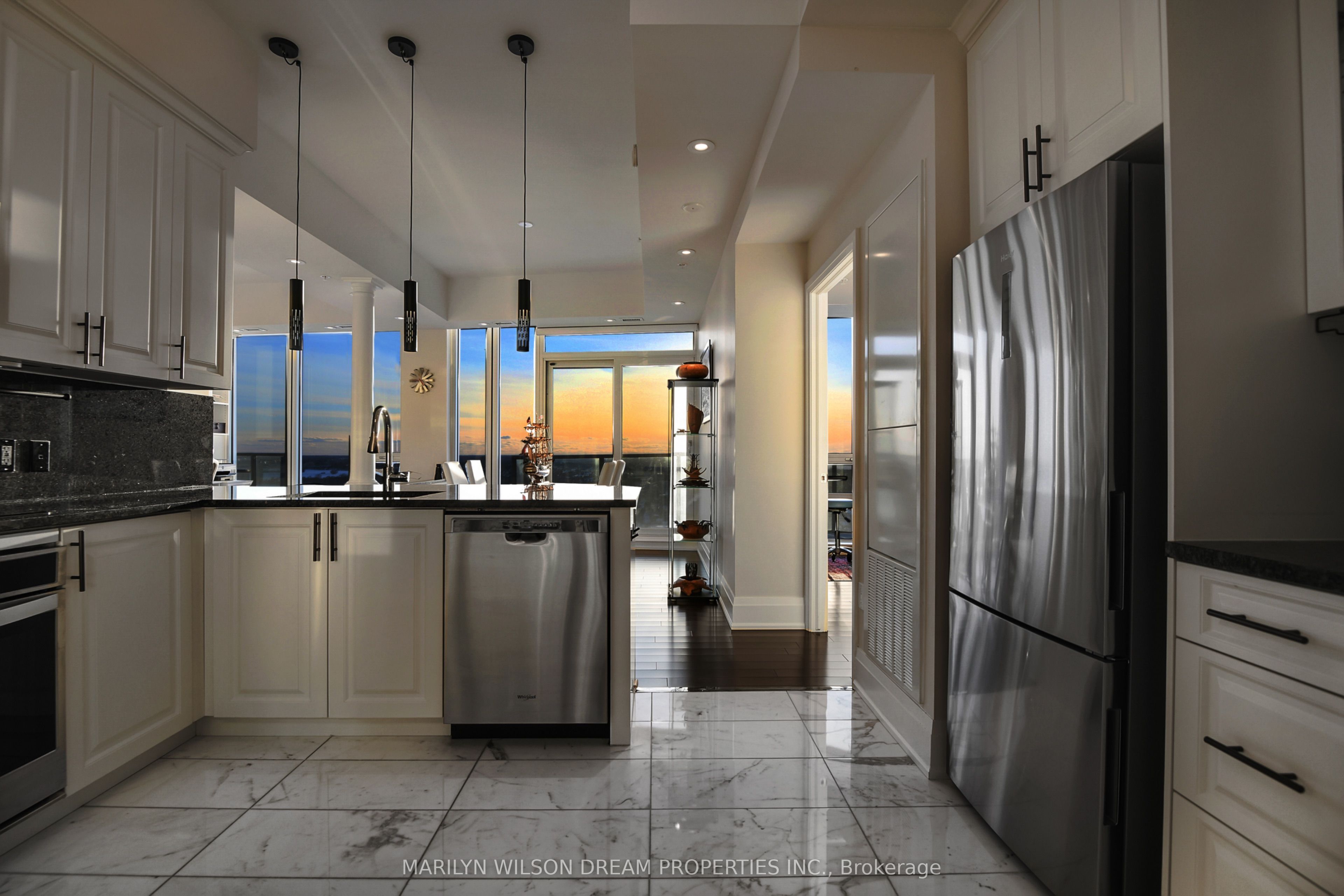 805 Carling Avenue N 4003 Property Photo 25