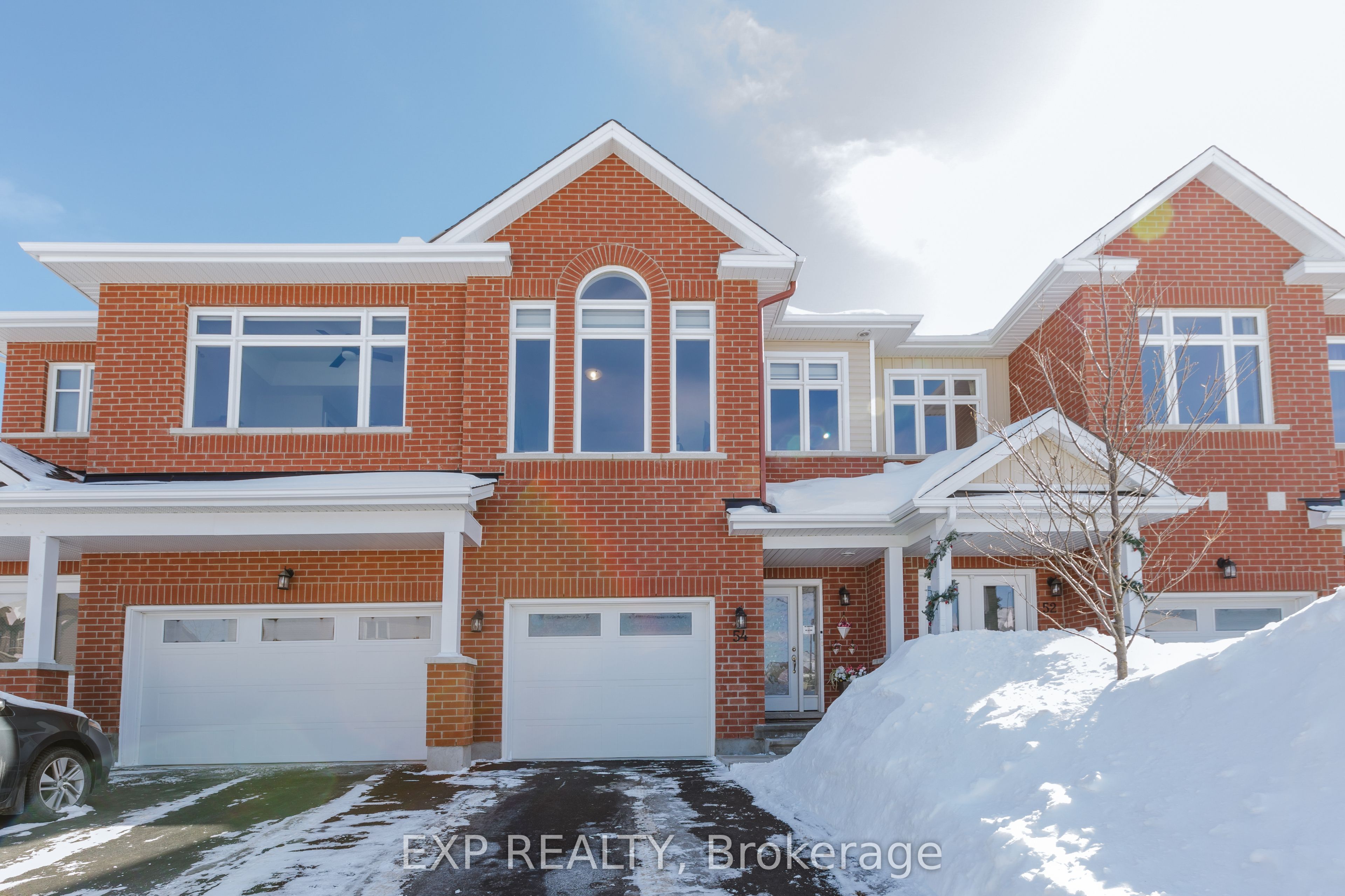 54 Hurdis Way Property Photo