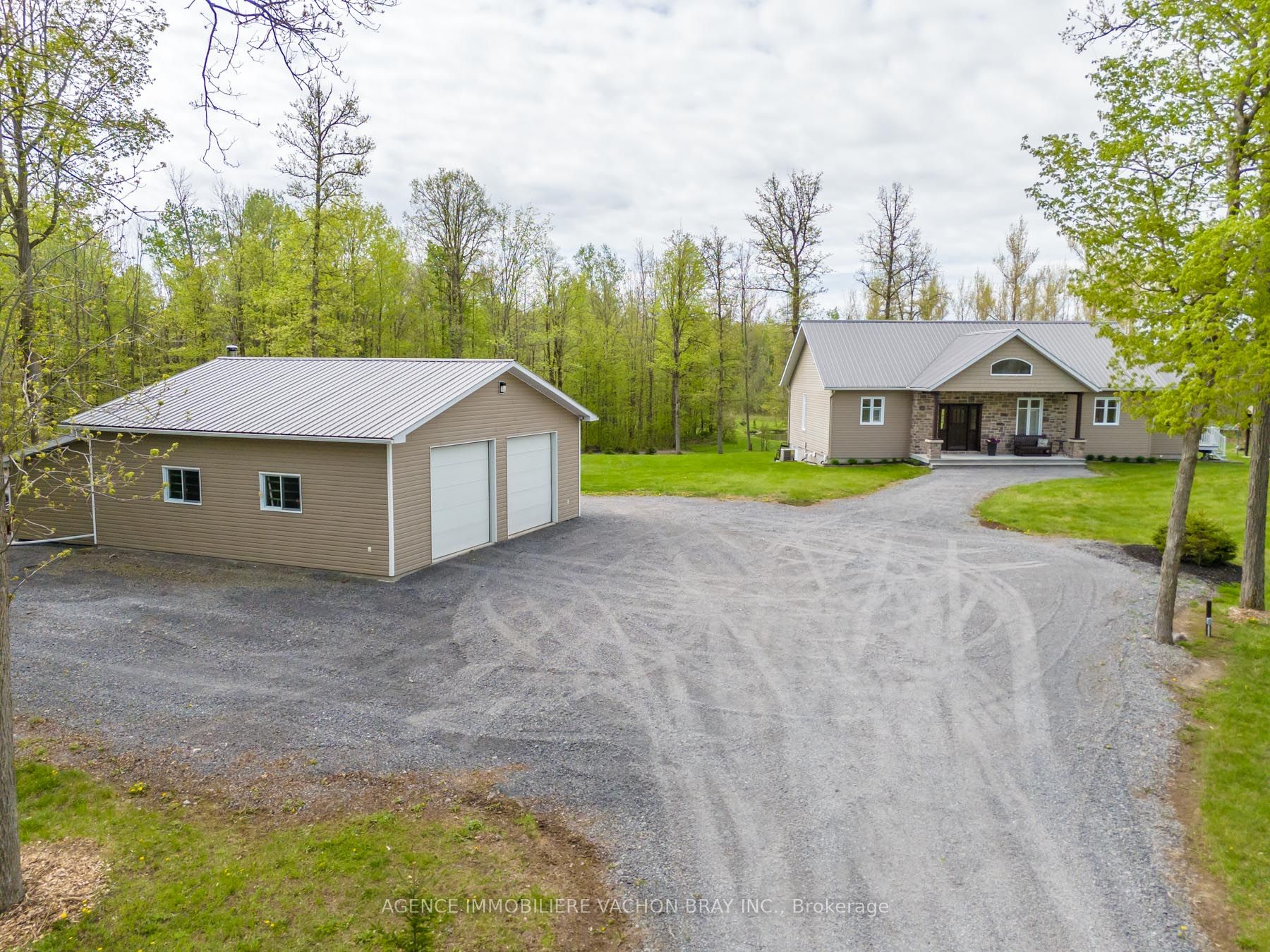 18668 Concession 2 Road Property Photo 1