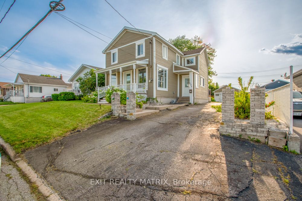 424 Catherine Street Property Photo