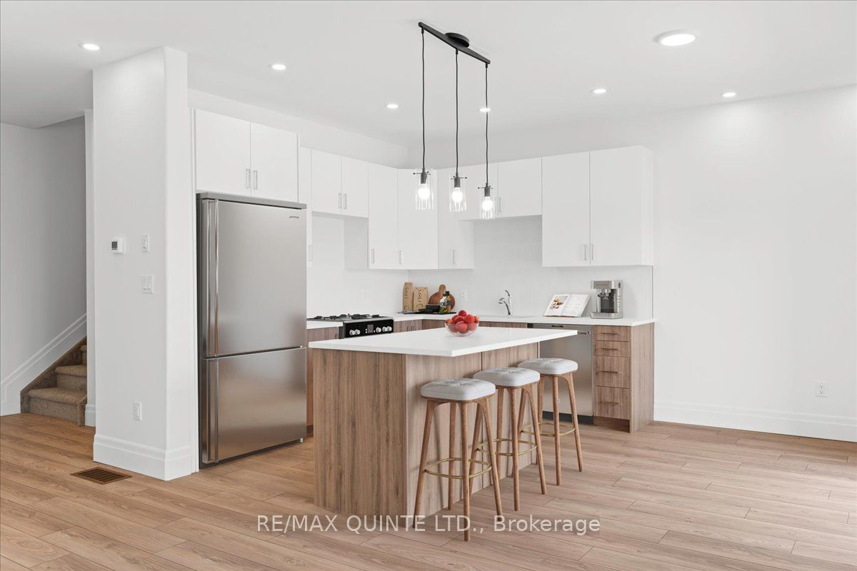 24 Evans Street Property Photo