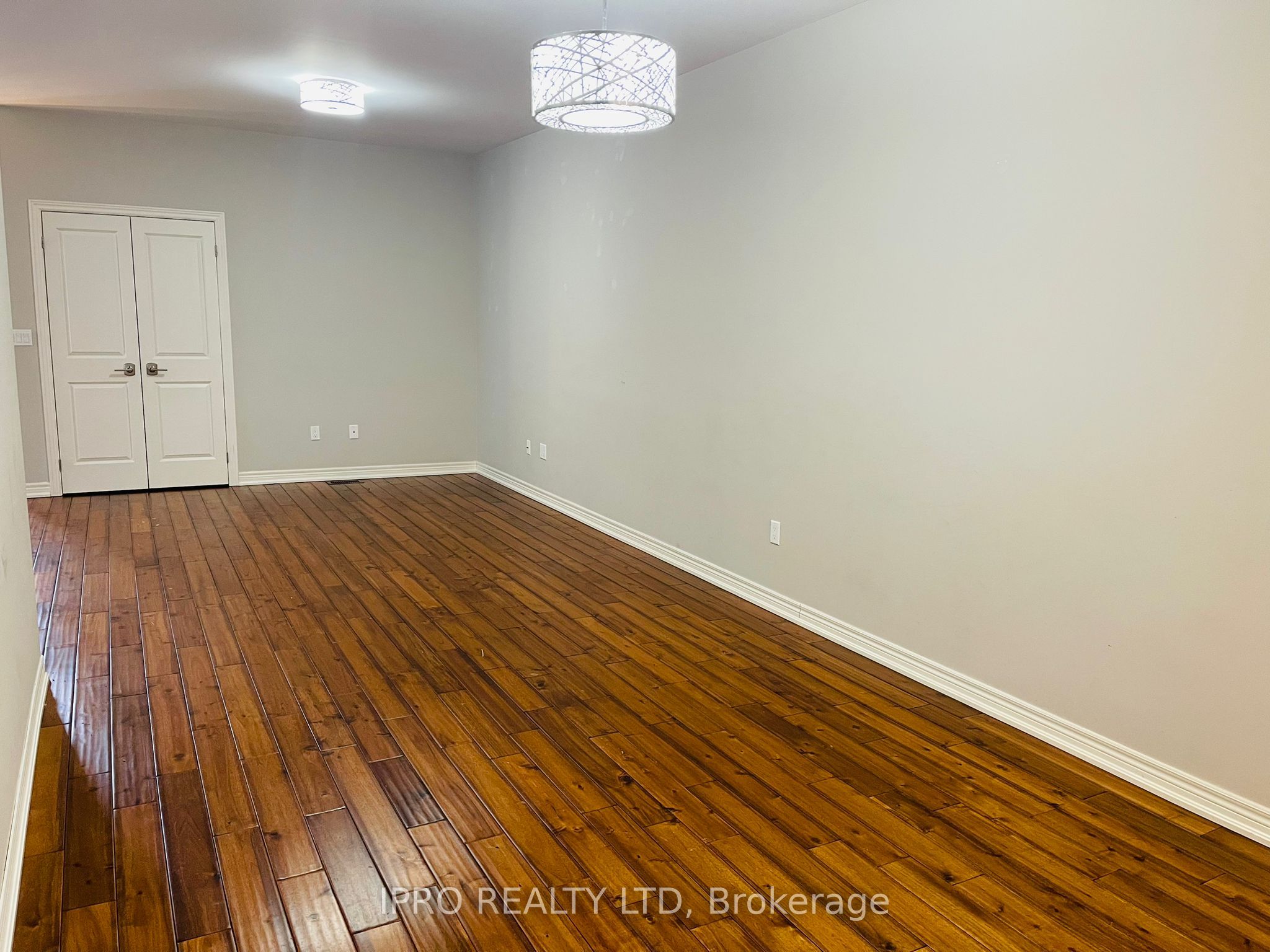 22 Elm Street Property Photo 8