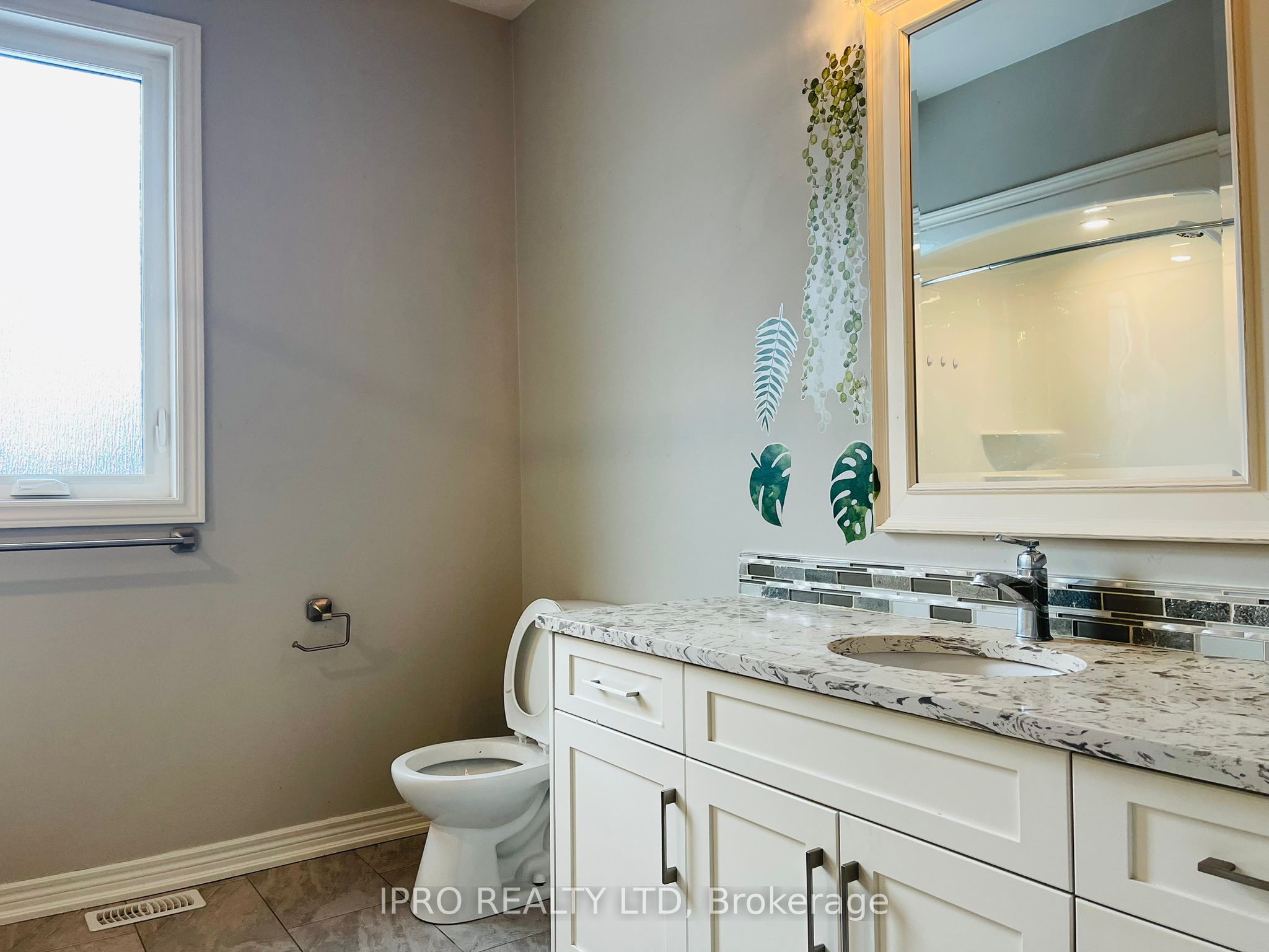 22 Elm Street Property Photo 9