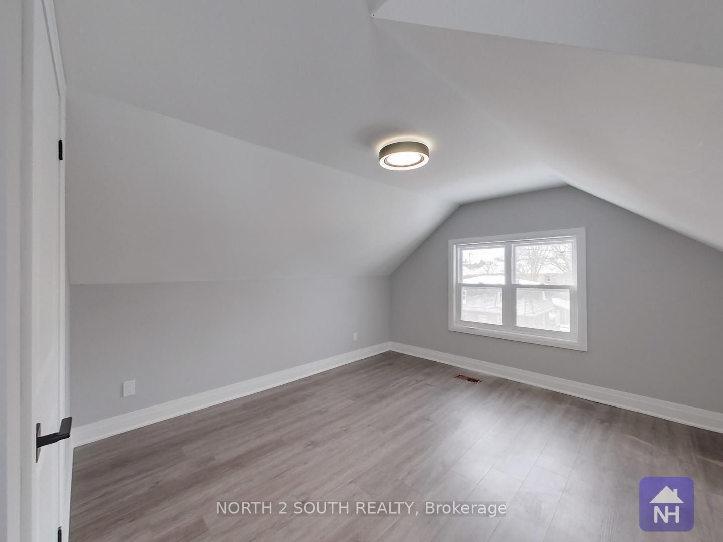 190 Stewart Street Property Photo 16