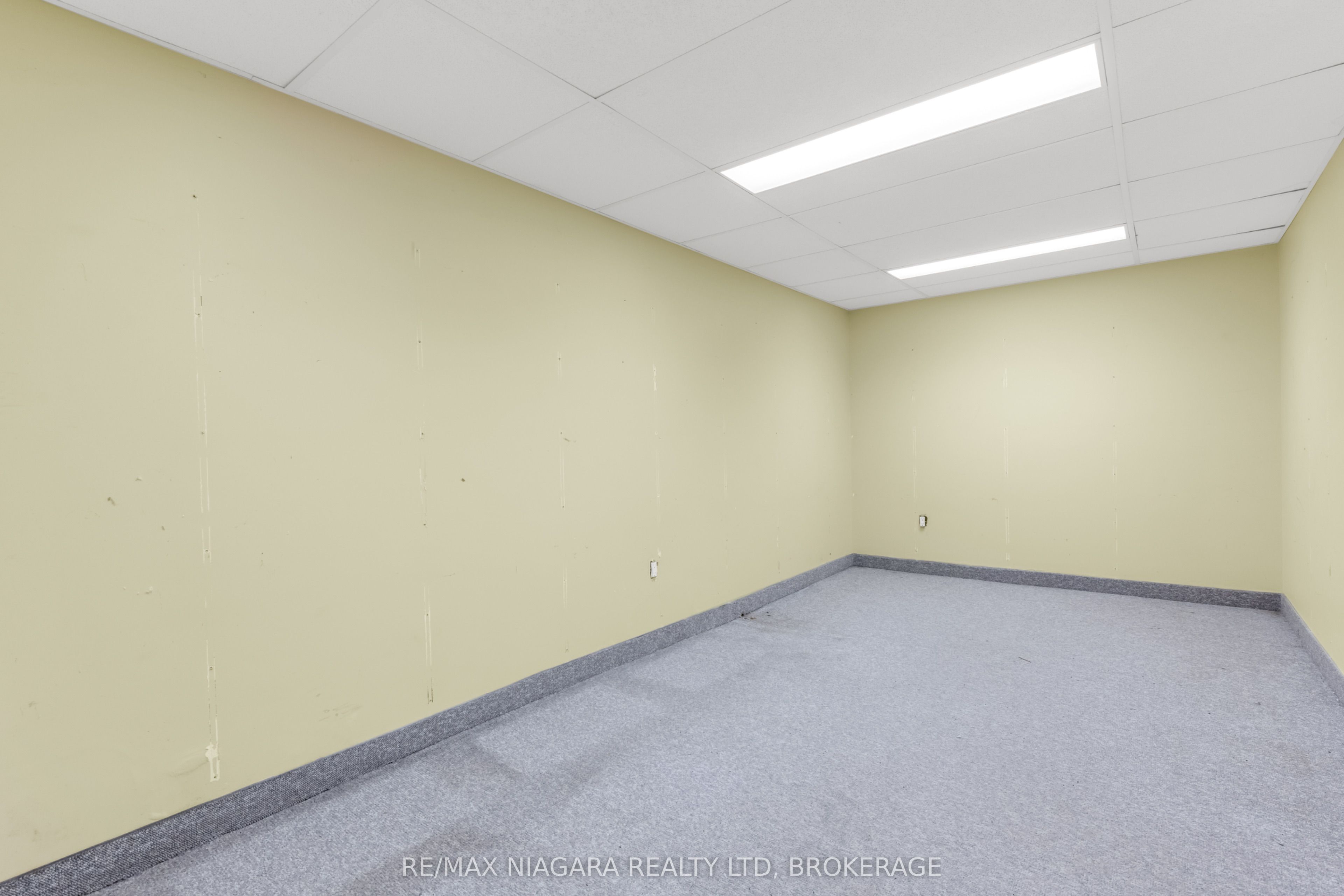 4850 Hillside Drive Property Photo 35