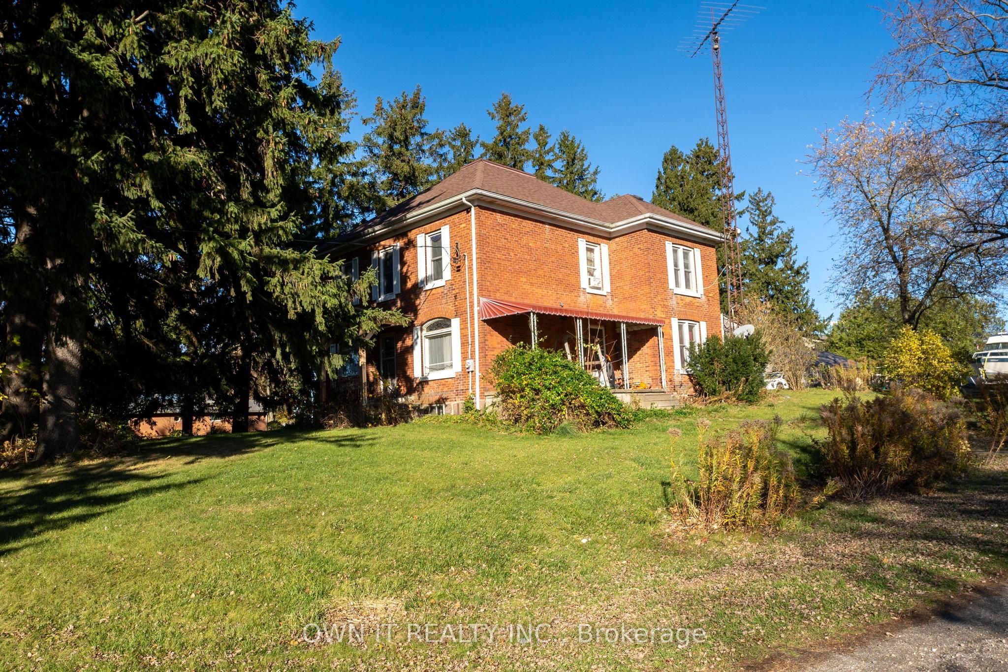 594440 59 Highway S Property Photo 2