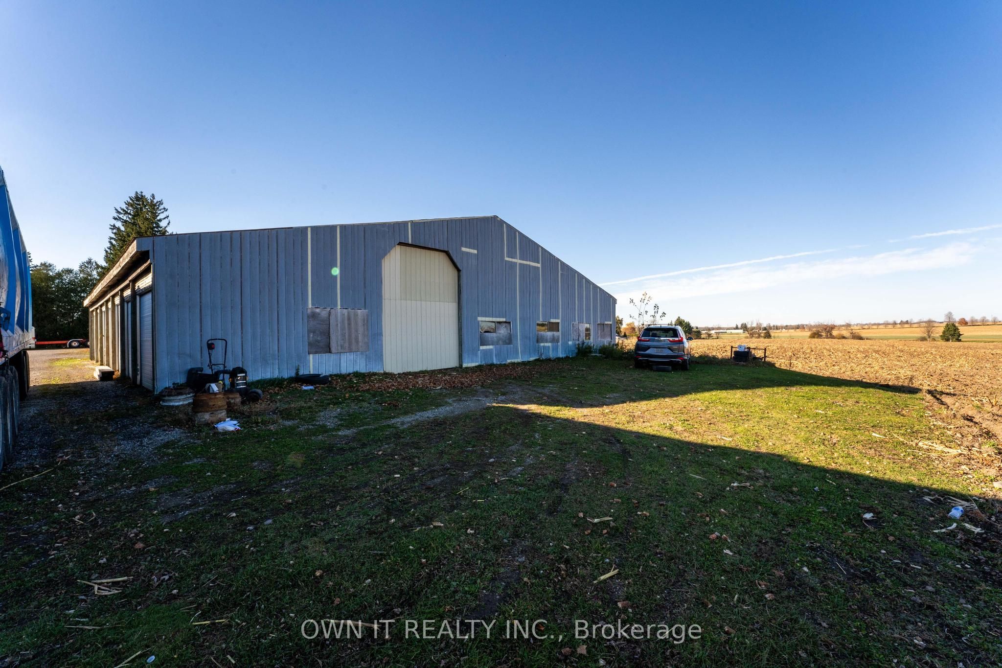 594440 59 Highway S Property Photo 7