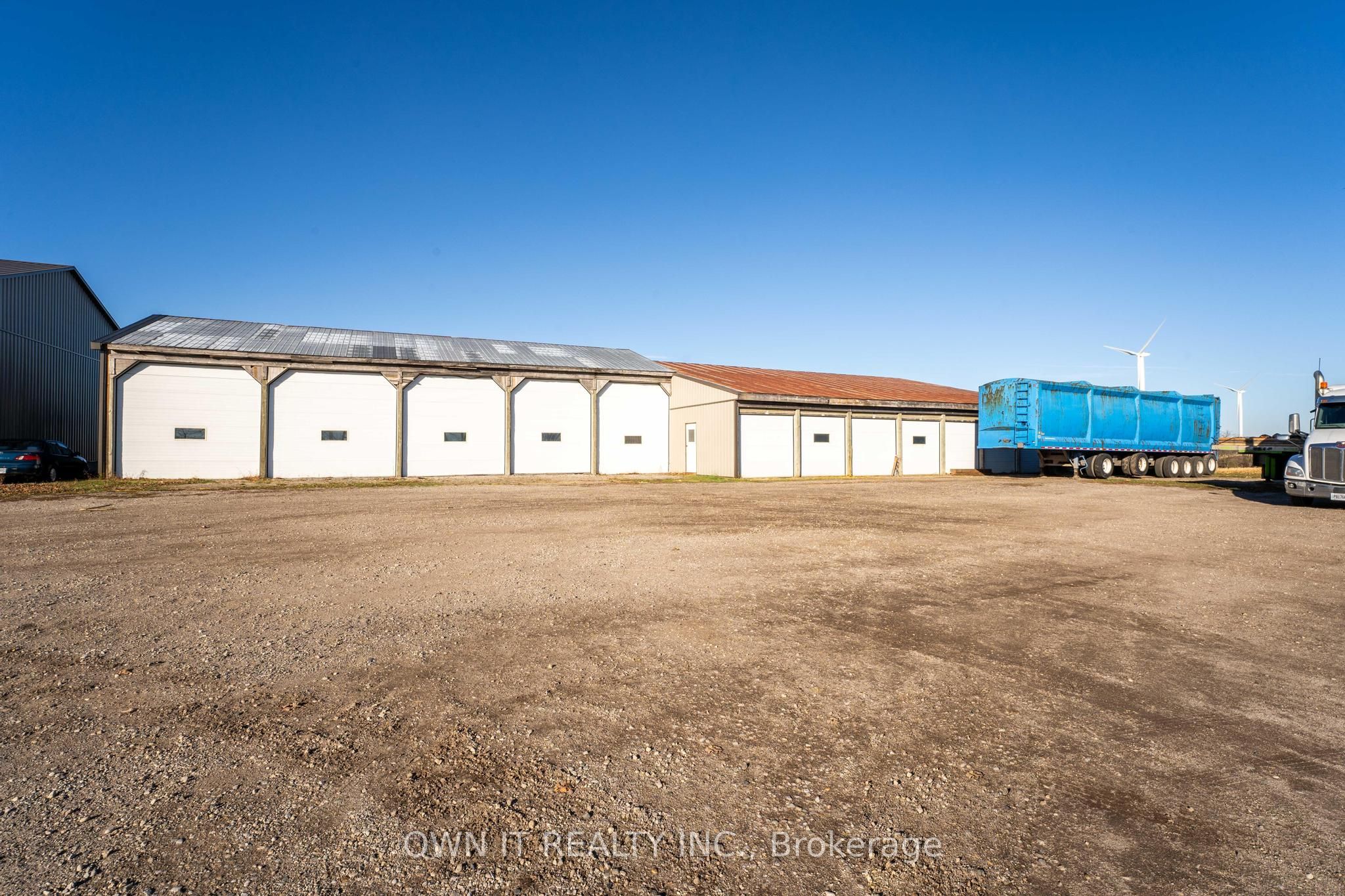594440 59 Highway S Property Photo 10
