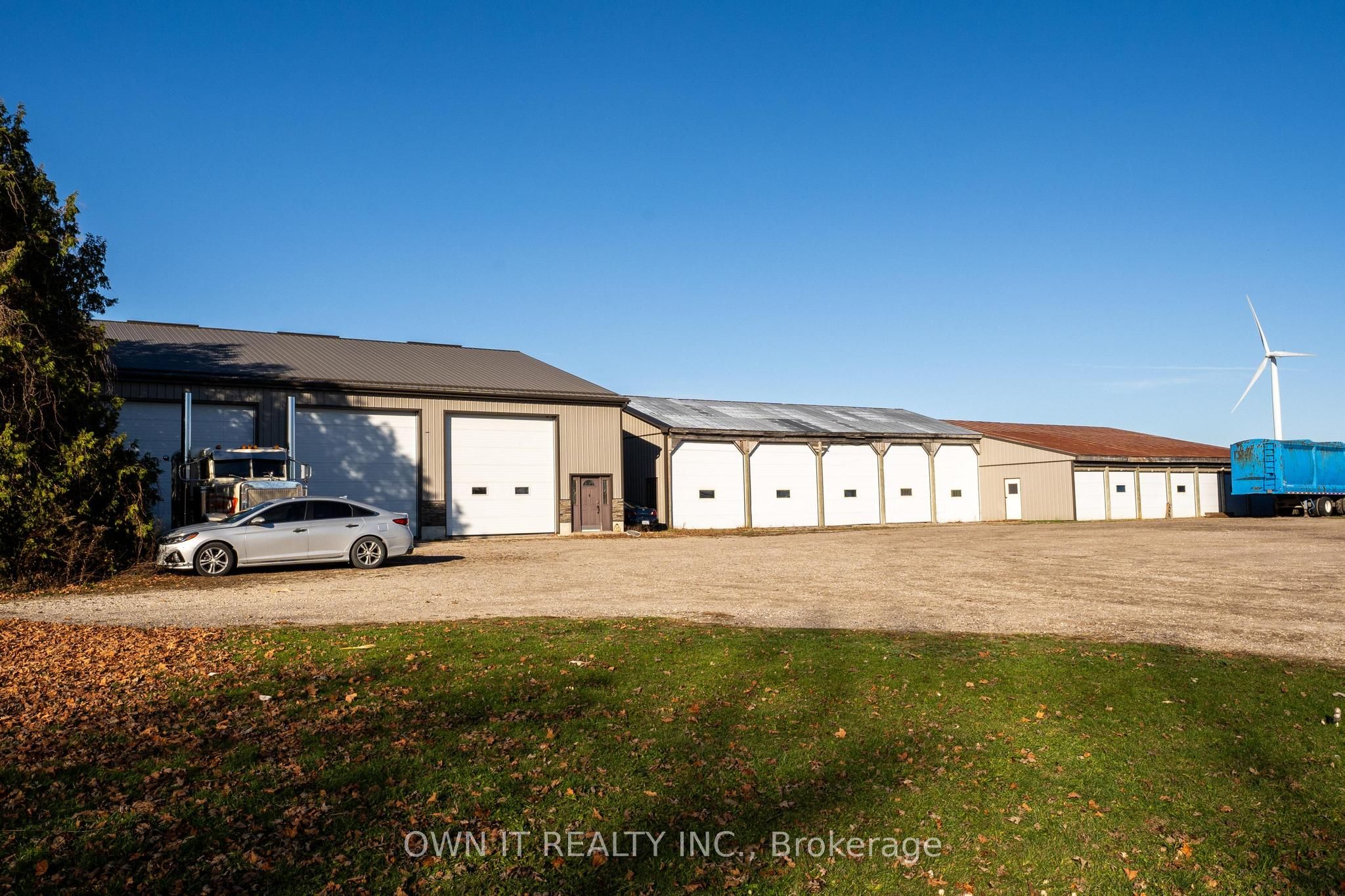 594440 59 Highway S Property Photo 15