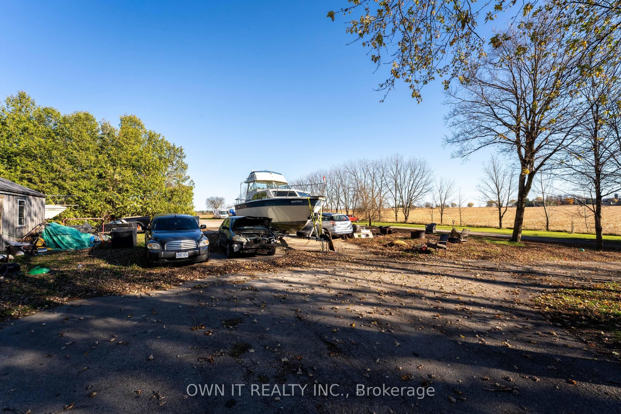 594440 59 Highway S Property Photo 16