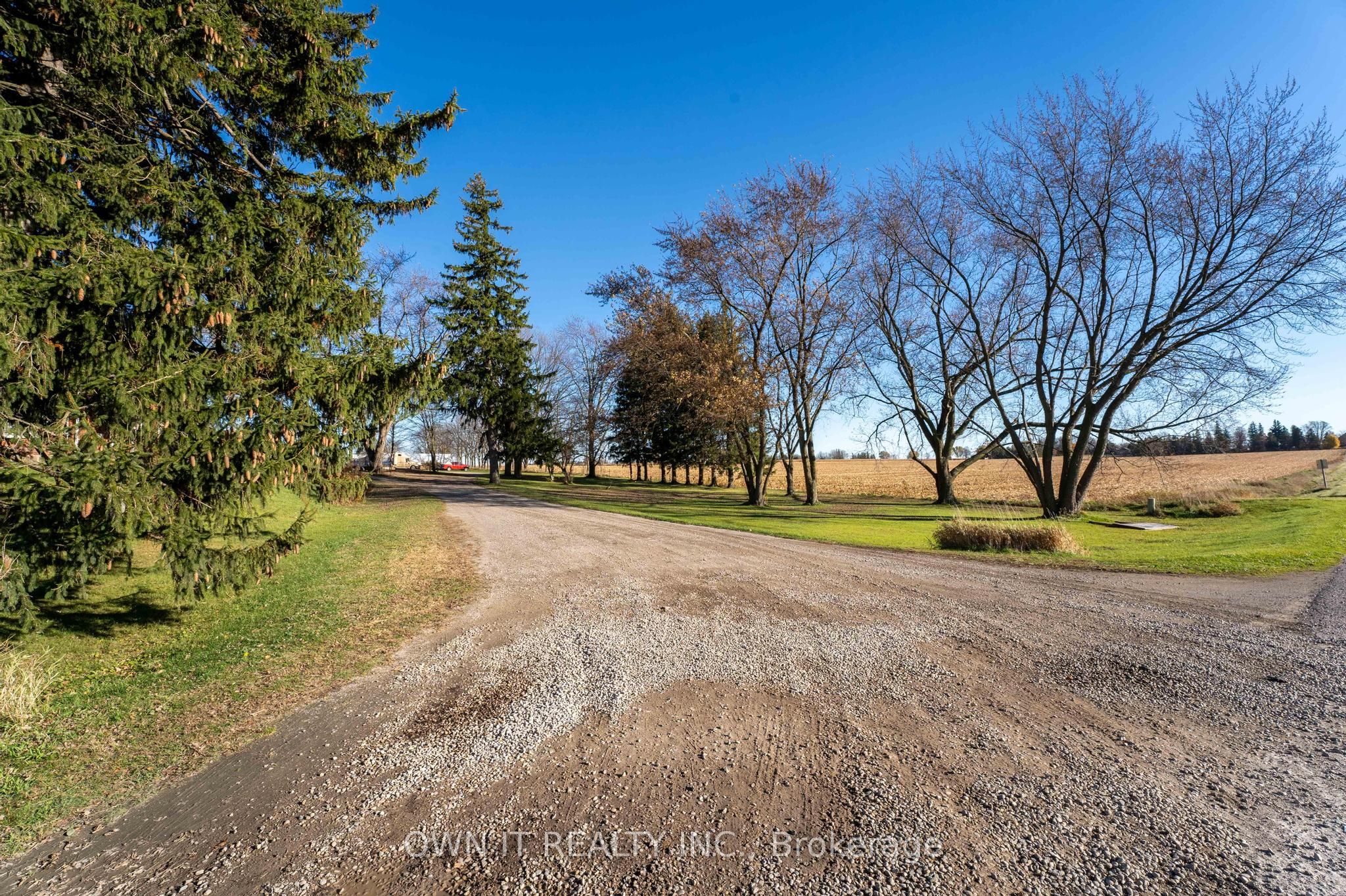 594440 59 Highway S Property Photo 21