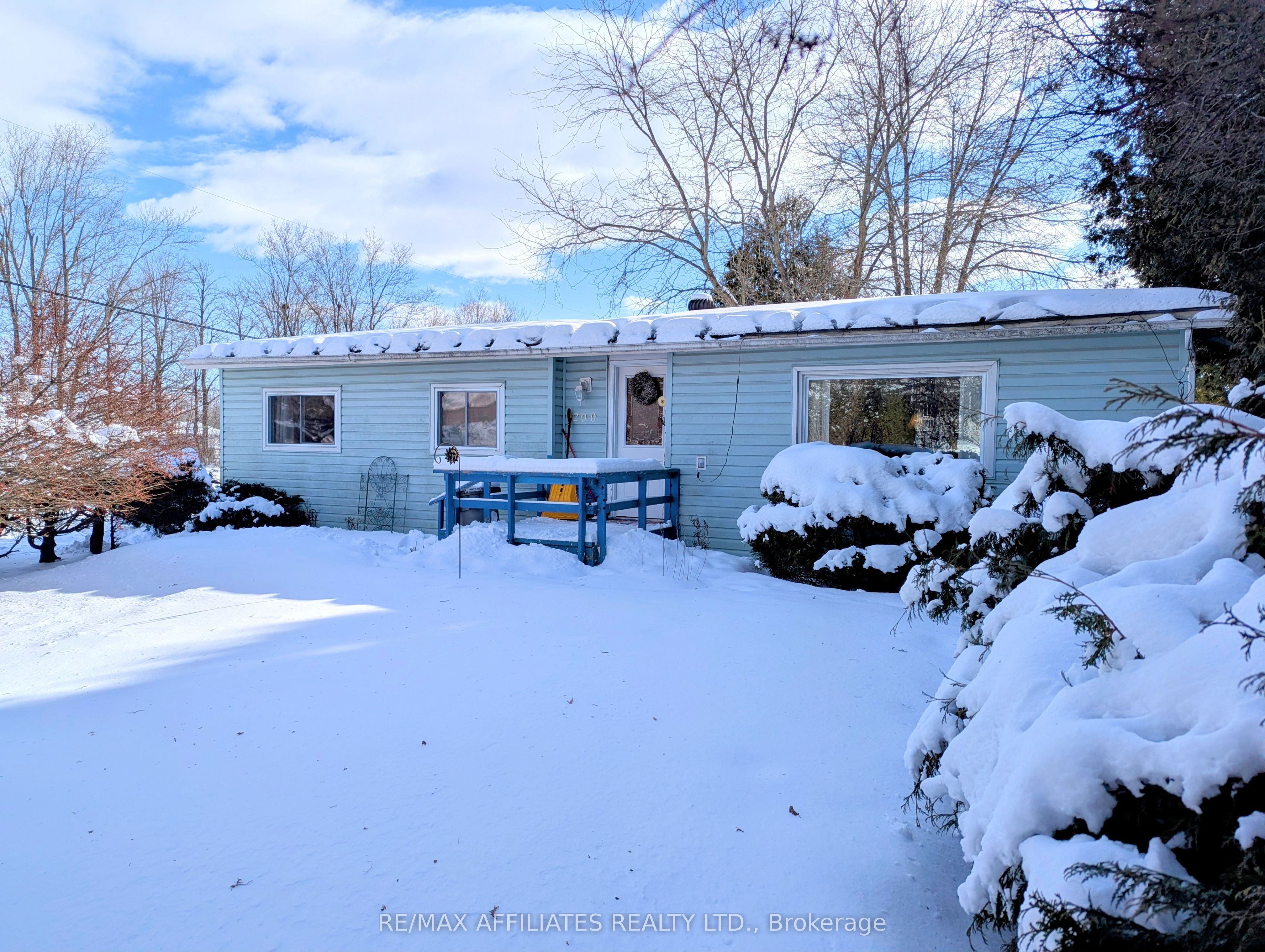 #200 - 26 Salmon Side Road Property Photo 2