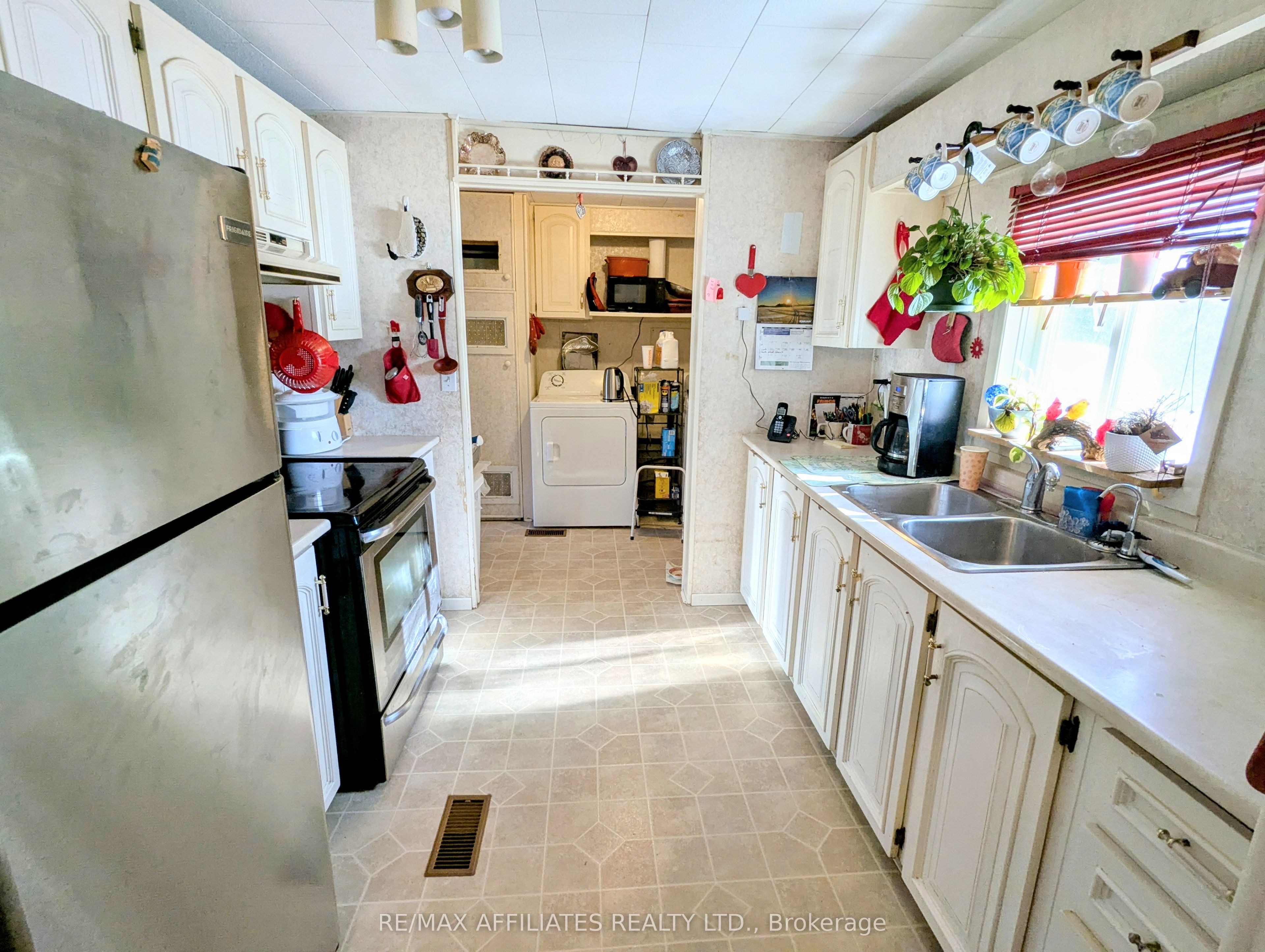 #200 - 26 Salmon Side Road Property Photo 15