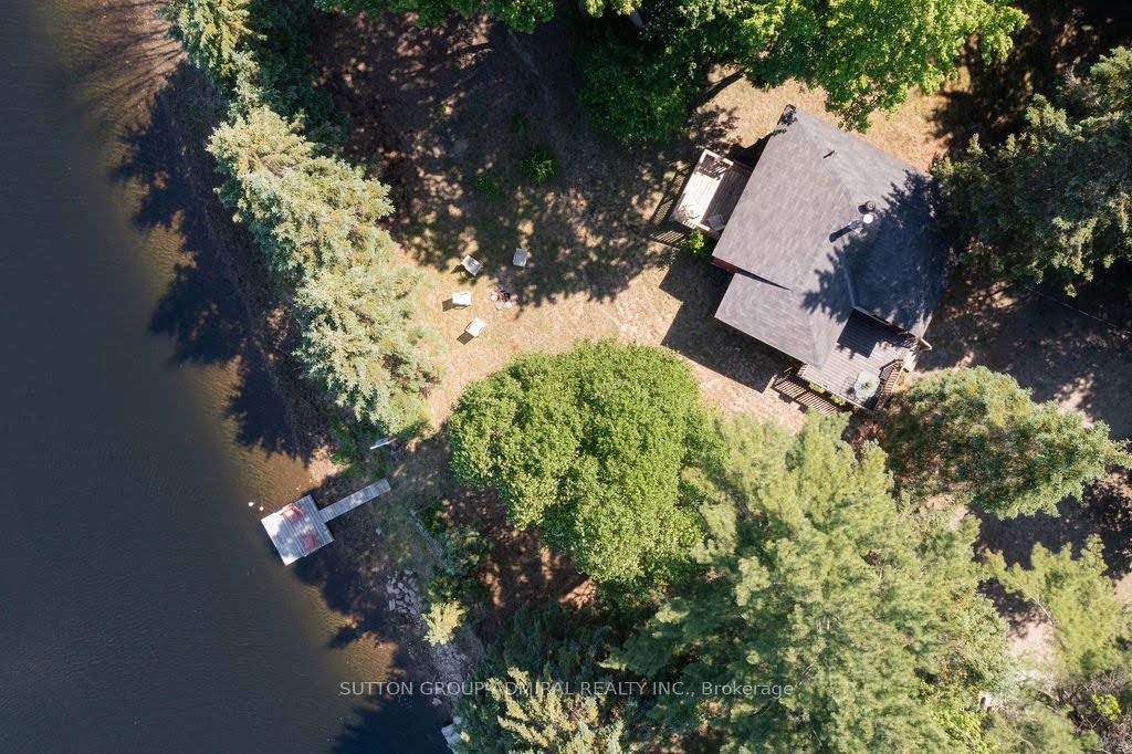 1047 Colony Trail Property Photo 3