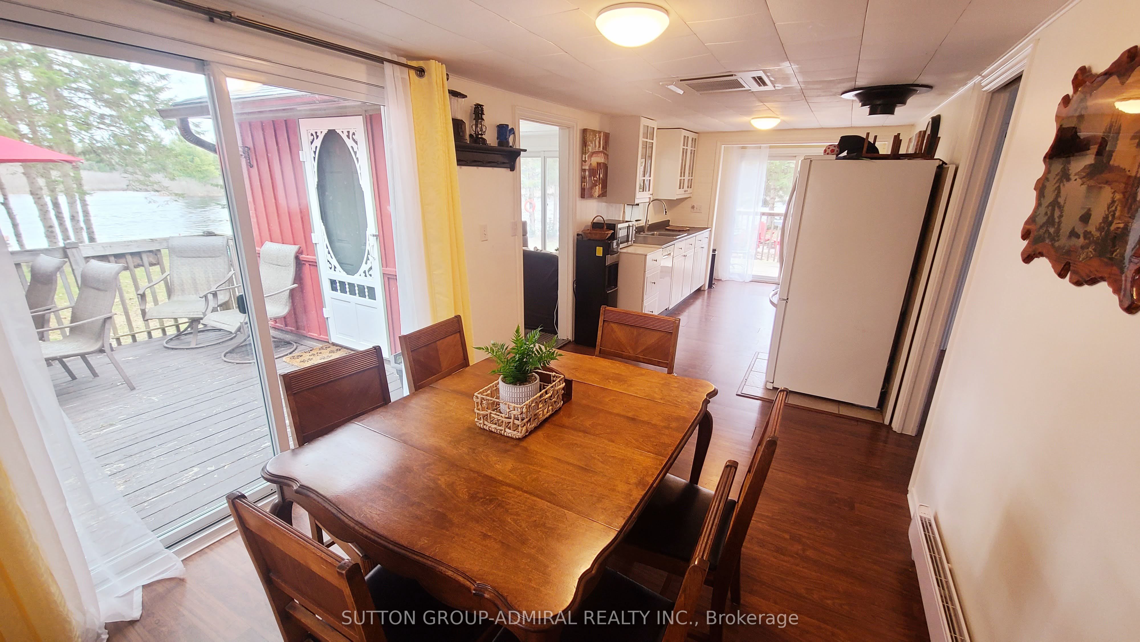 1047 Colony Trail Property Photo 5