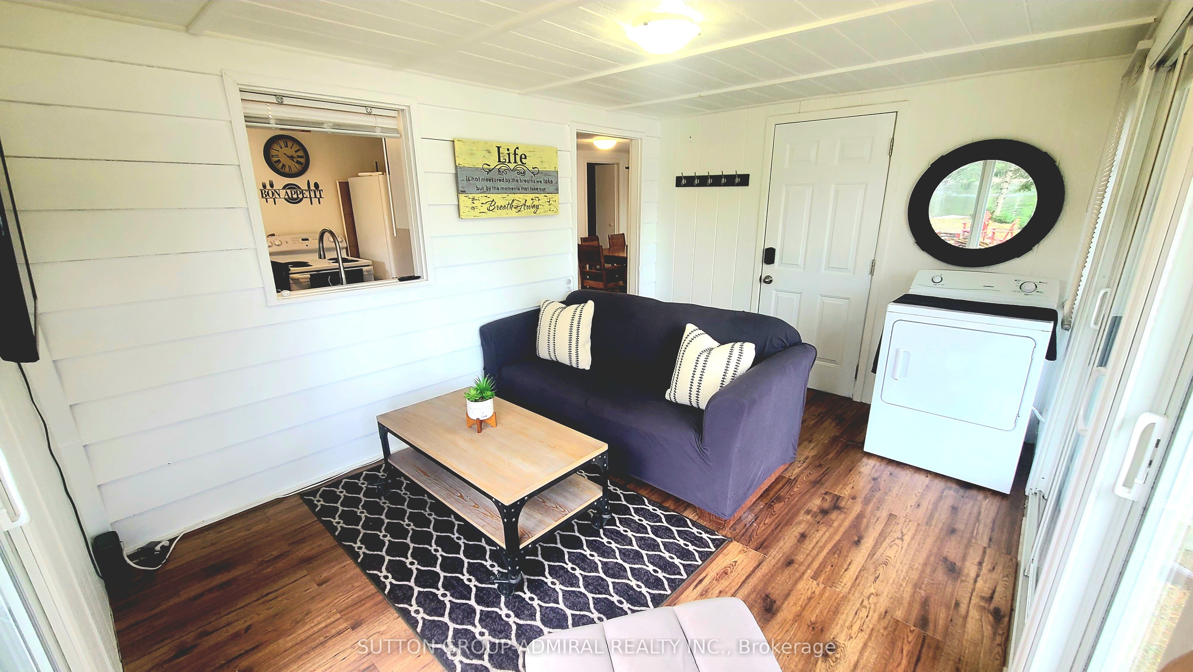1047 Colony Trail Property Photo 8