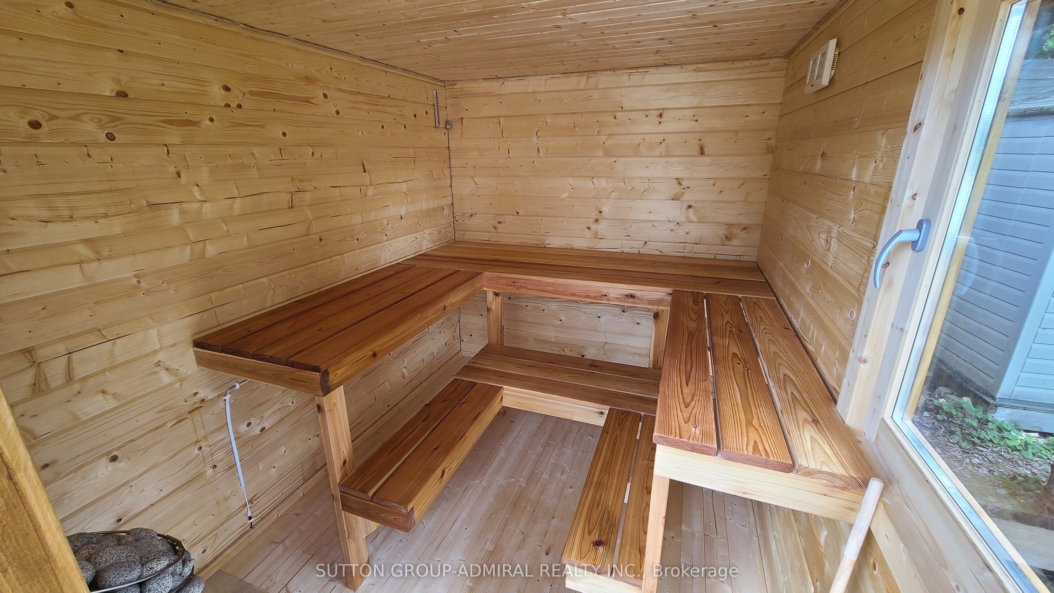 1047 Colony Trail Property Photo 12