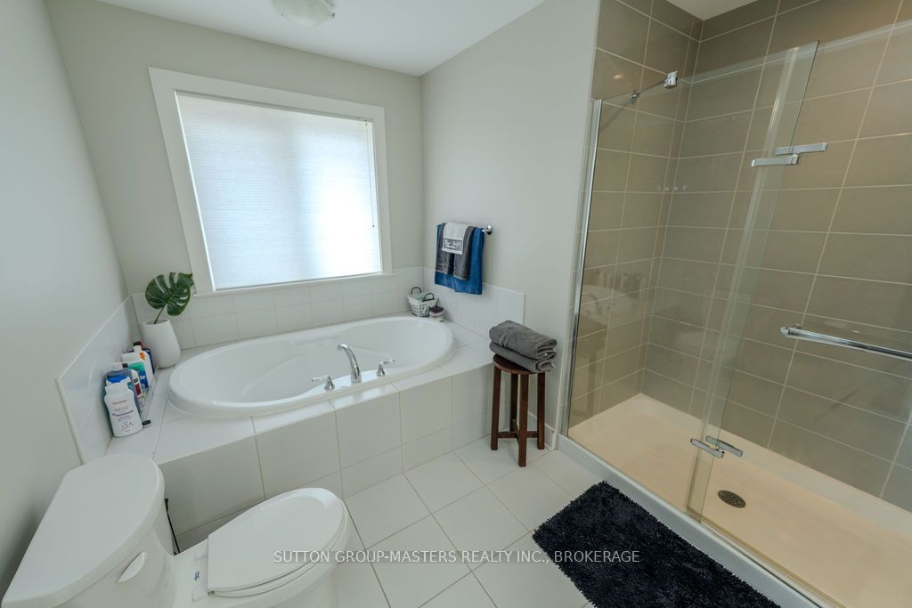 820 Stonewalk Drive Property Photo 27