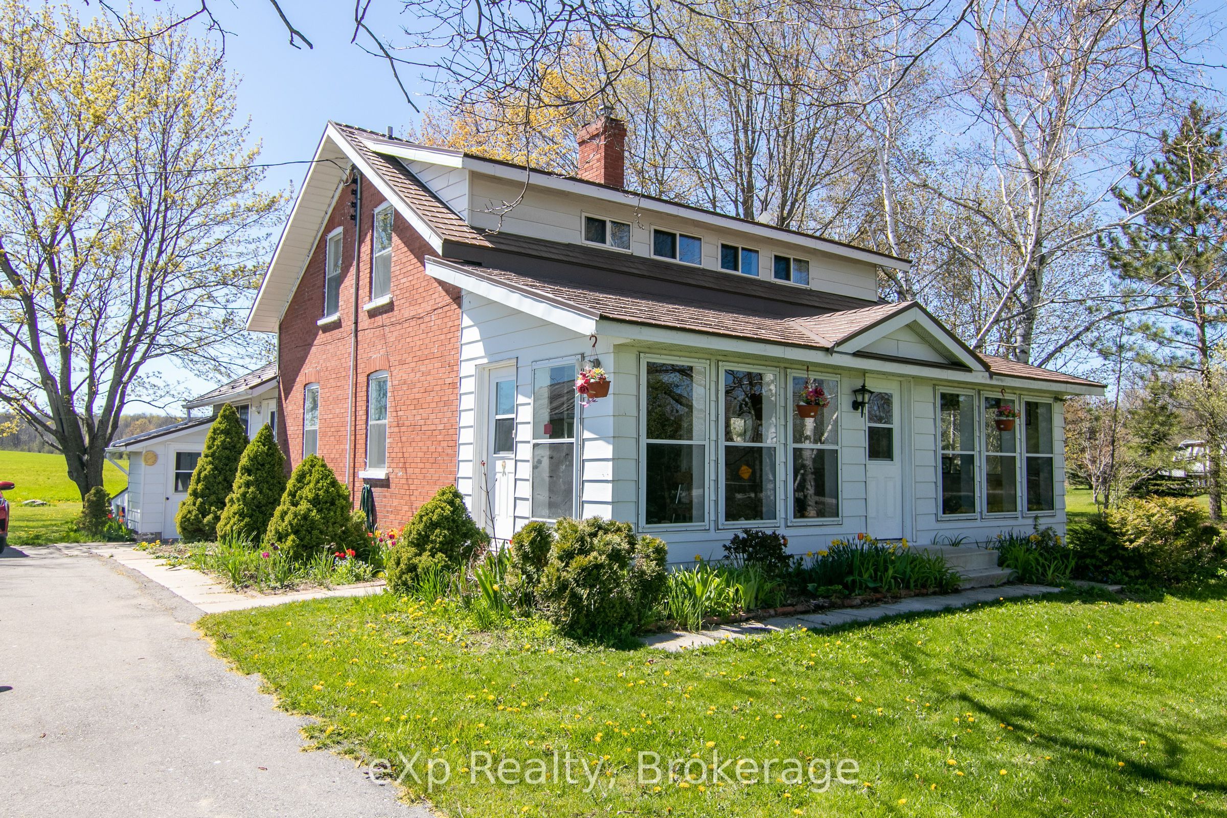 138268 Grey Road 112 Property Photo
